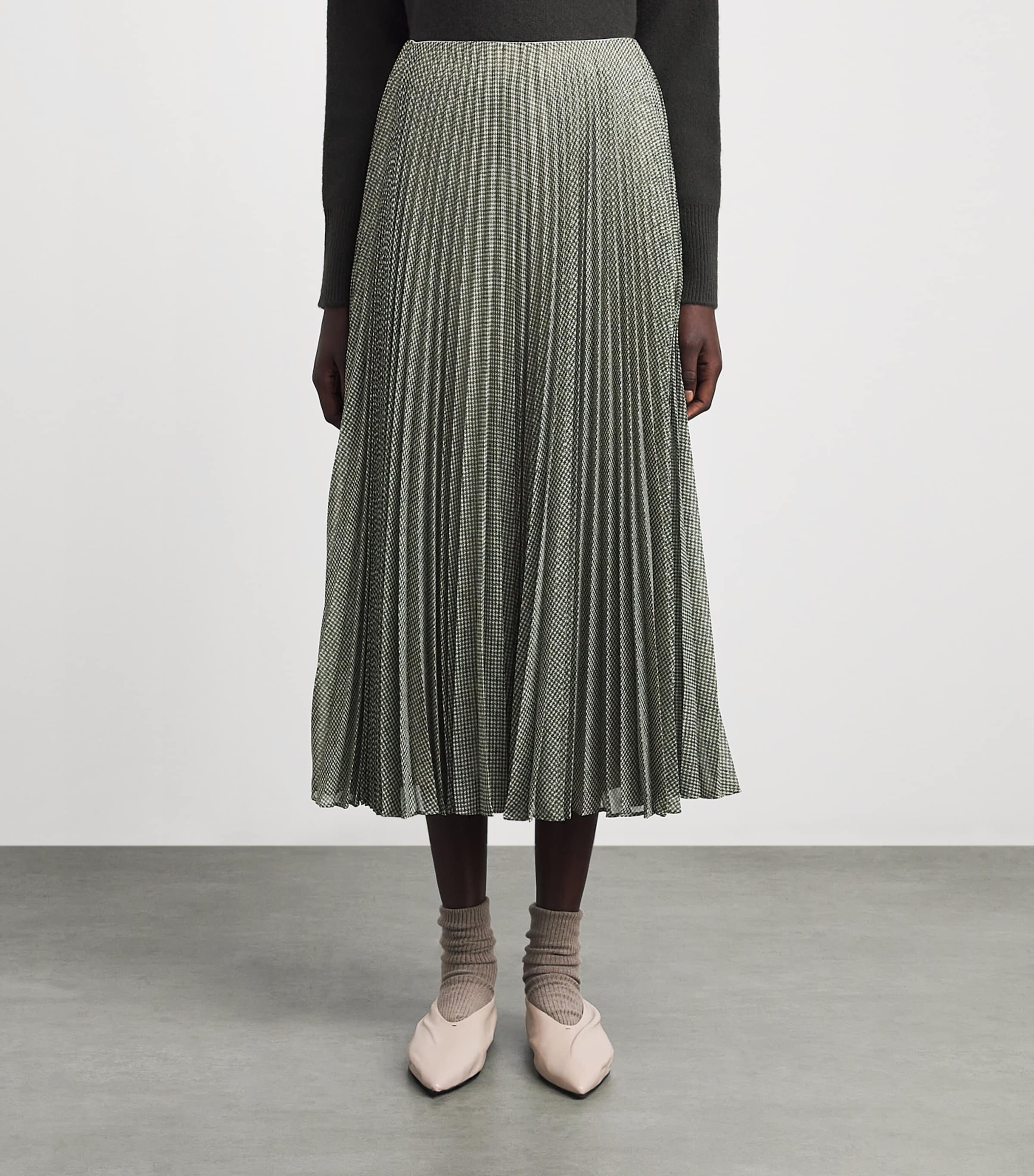 Vince Womens Pleated Midi Skirt Black/sage Image 4