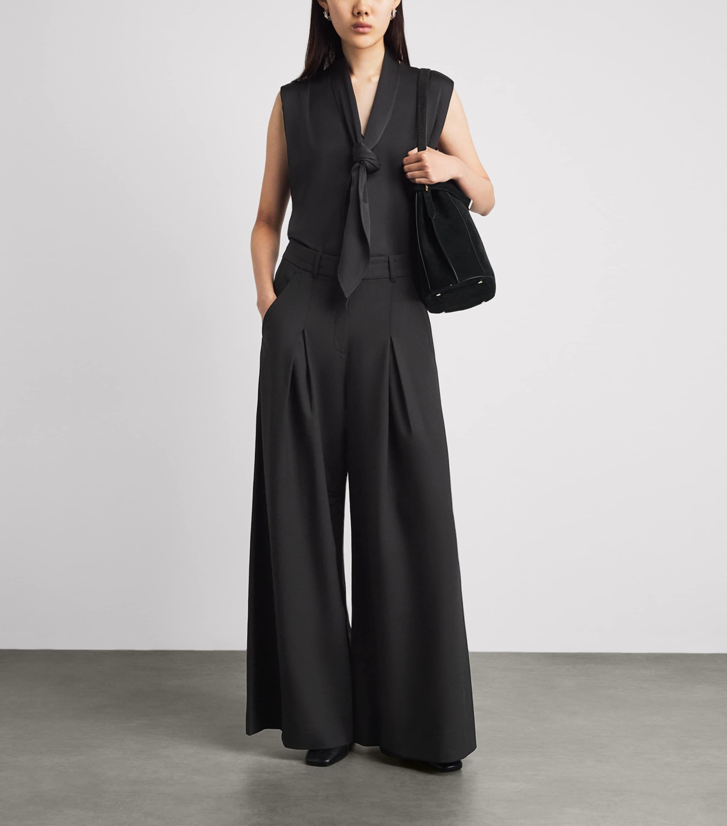 Me+em Pleated Wide Tailored Trousers In Black