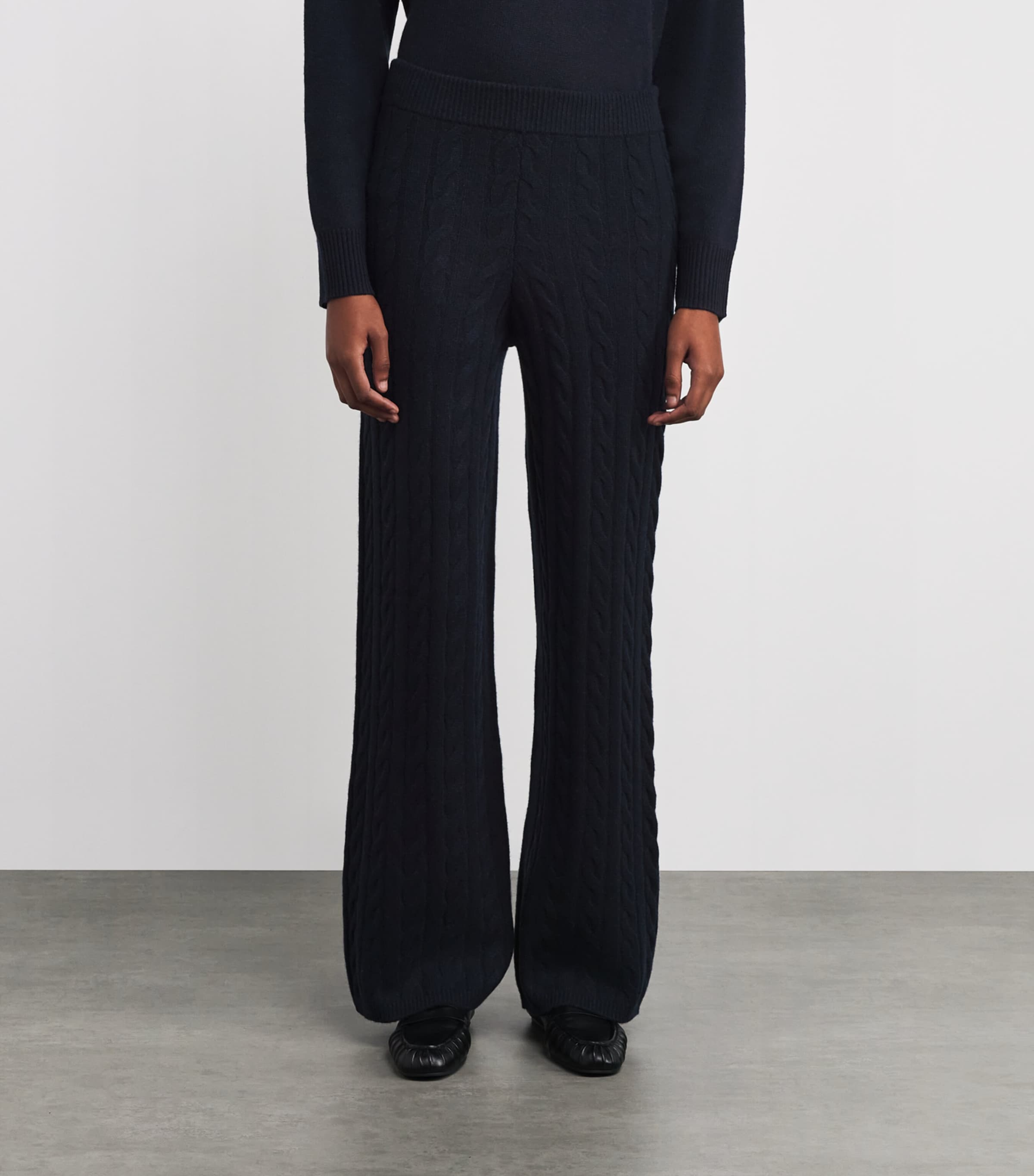 Cashmere Cable-Knit Sweatpants NAVY Image 3