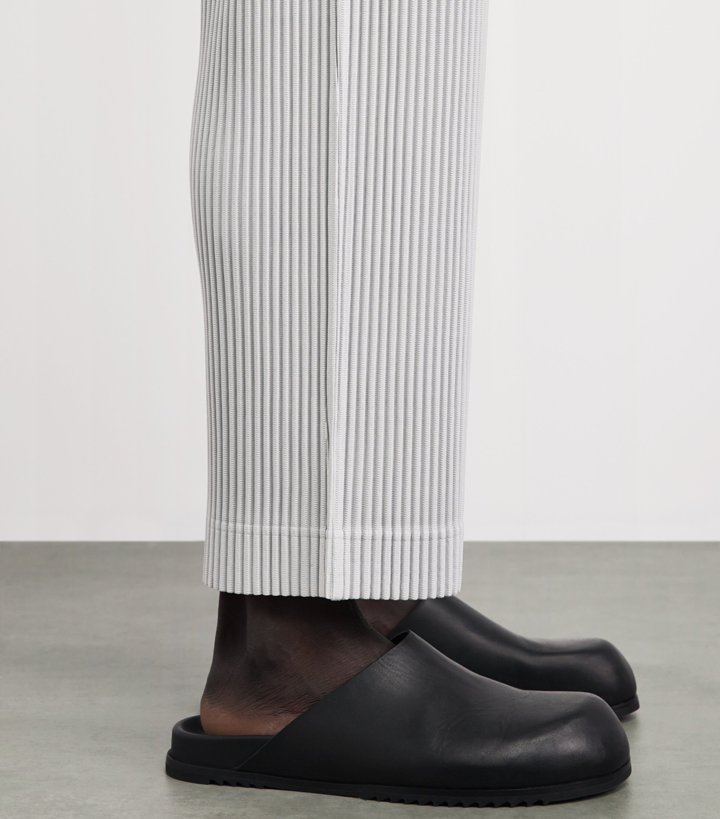Homme Plissé Issey Miyake Mens Pleated Straight Trousers Lt. Gray Image 3