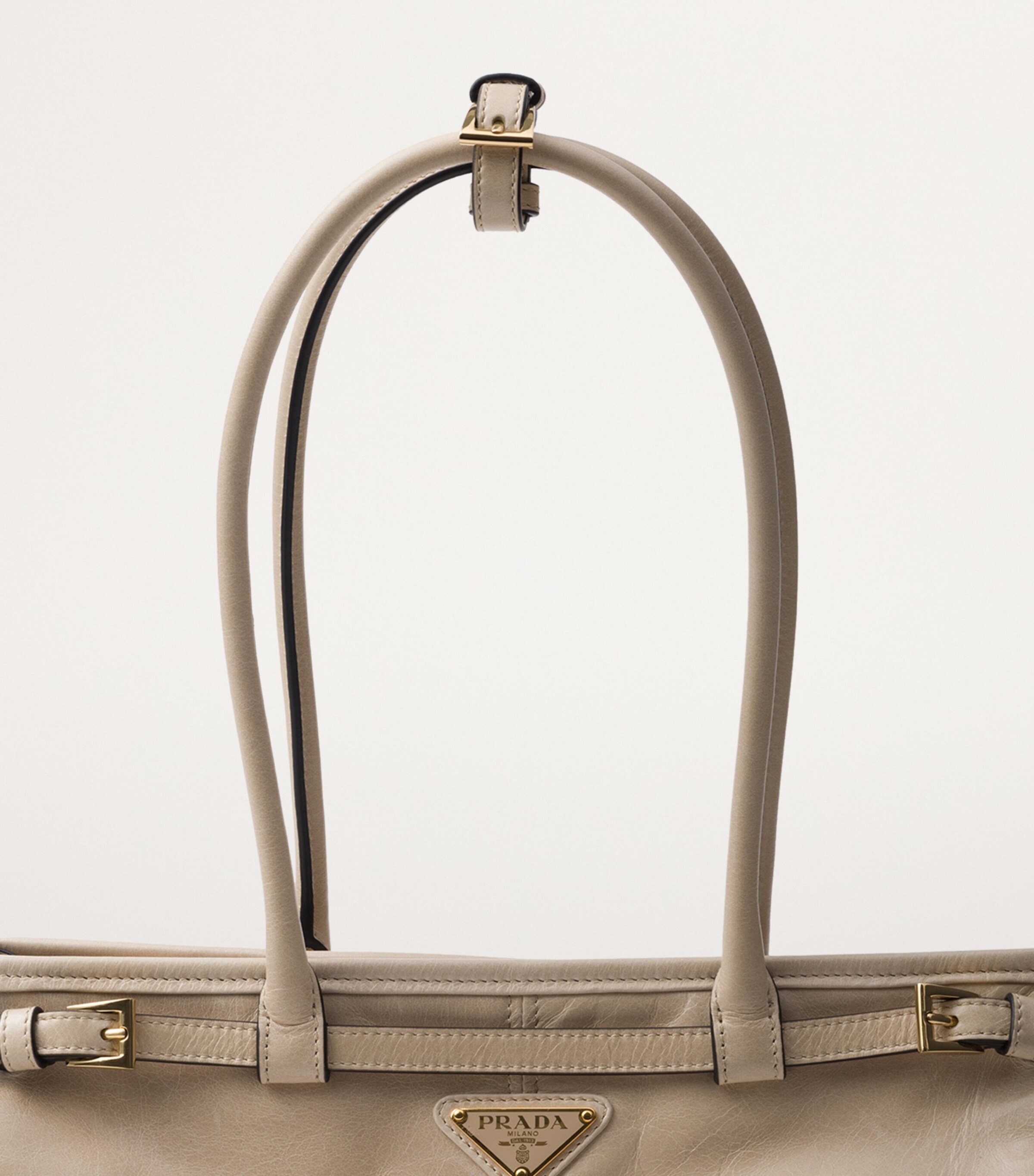 Medium Leather Bonnie Shoulder Bag F03MV Image 9