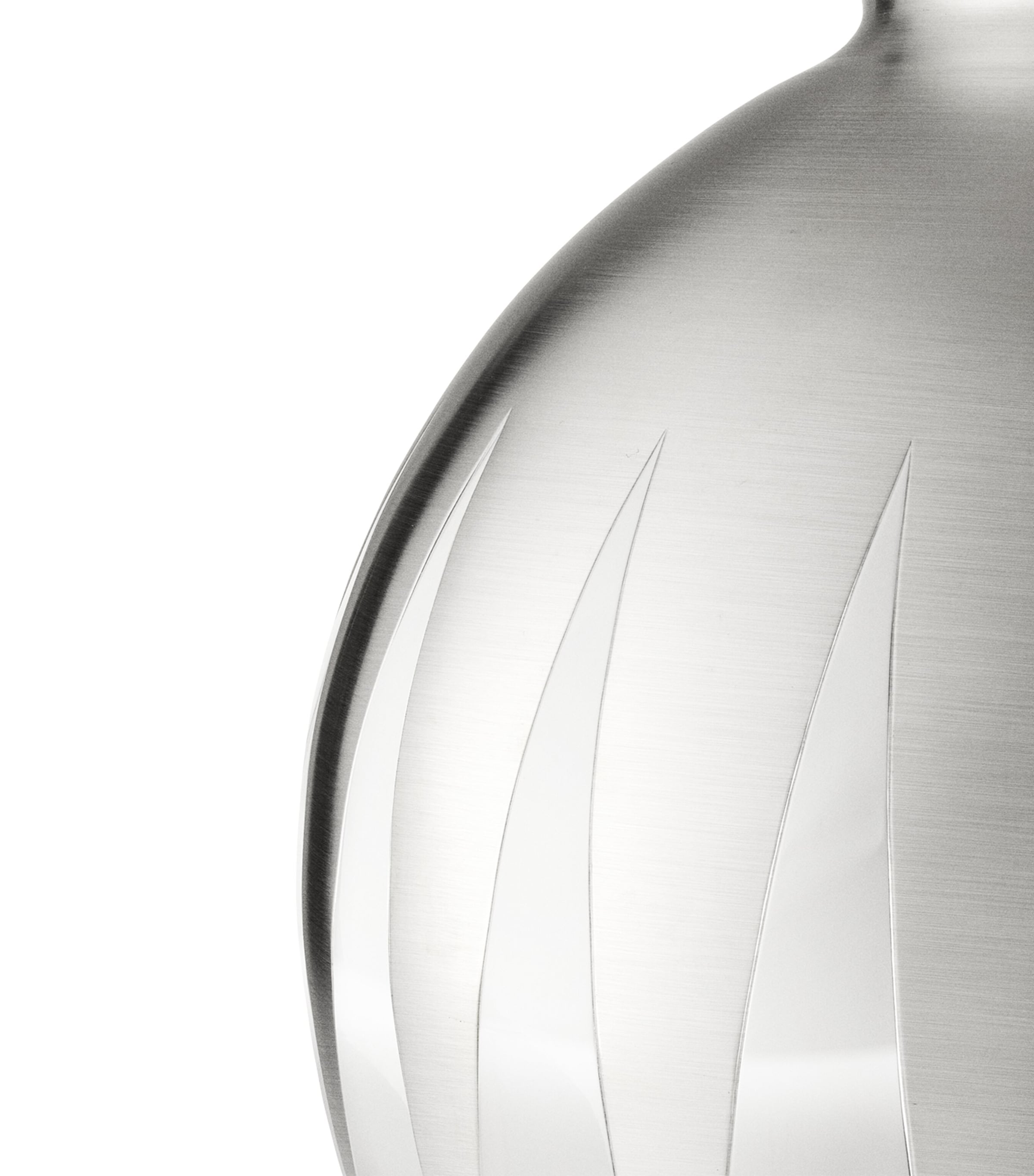 Christofle Sterling Silver Dents-de-Loup Vase (33cm) Silver Image 3