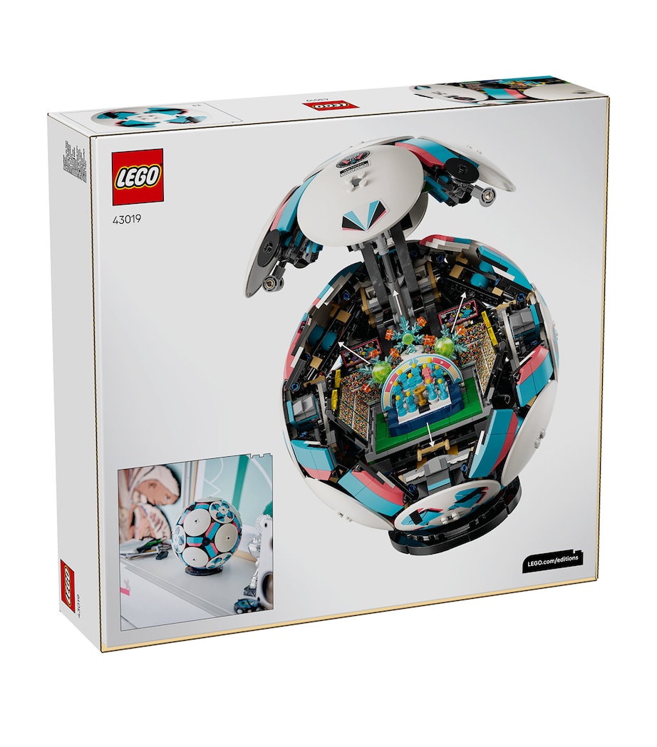 Lego LEGO Editions Football 43019 Image 2