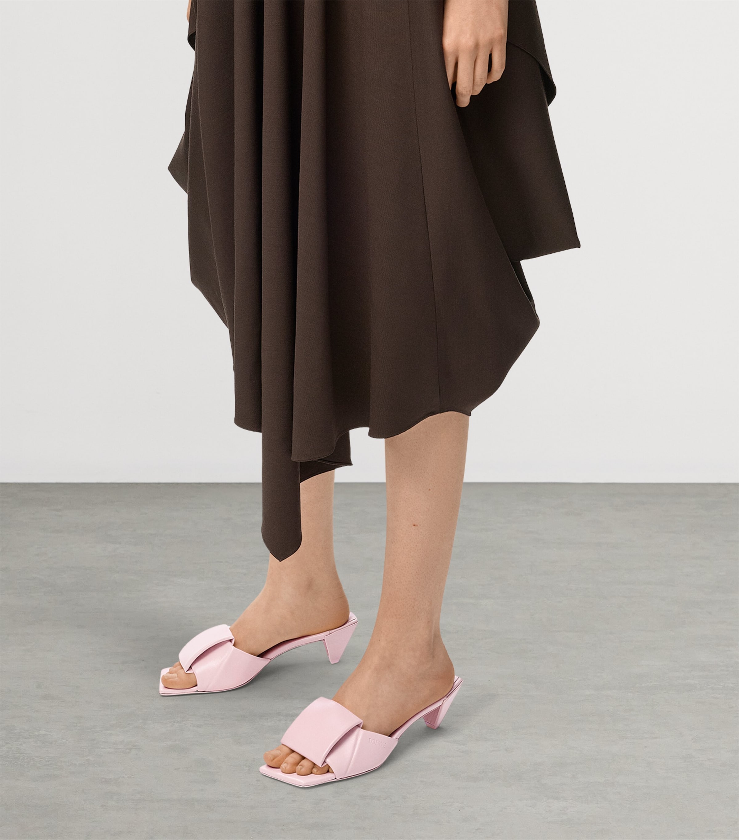 LOEWE Leather Origami Mules 45 Crystal Pink Image 2