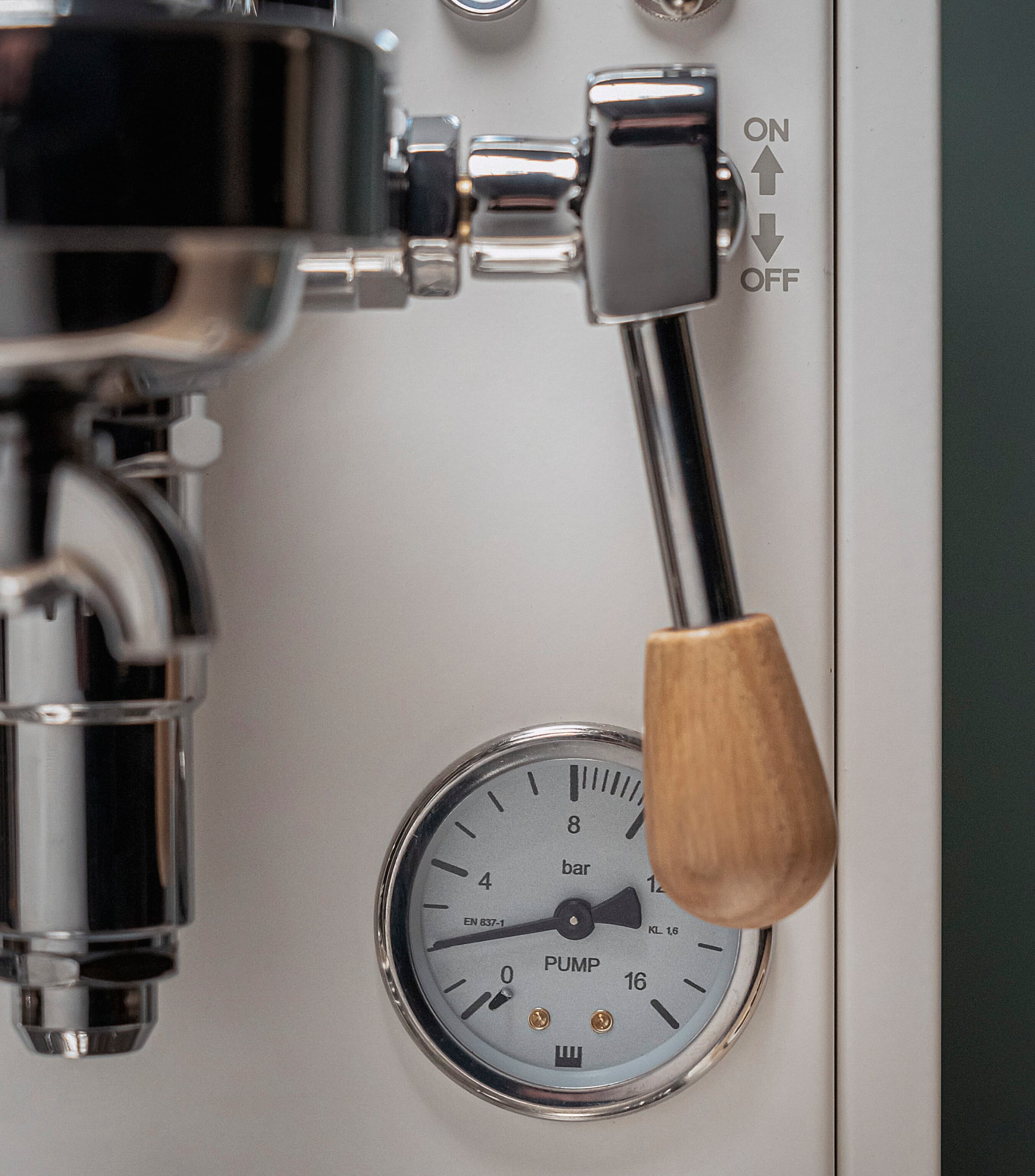 Mini Cellini Semi-Pofessional Domestic Coffee Machine WHITE Image 9