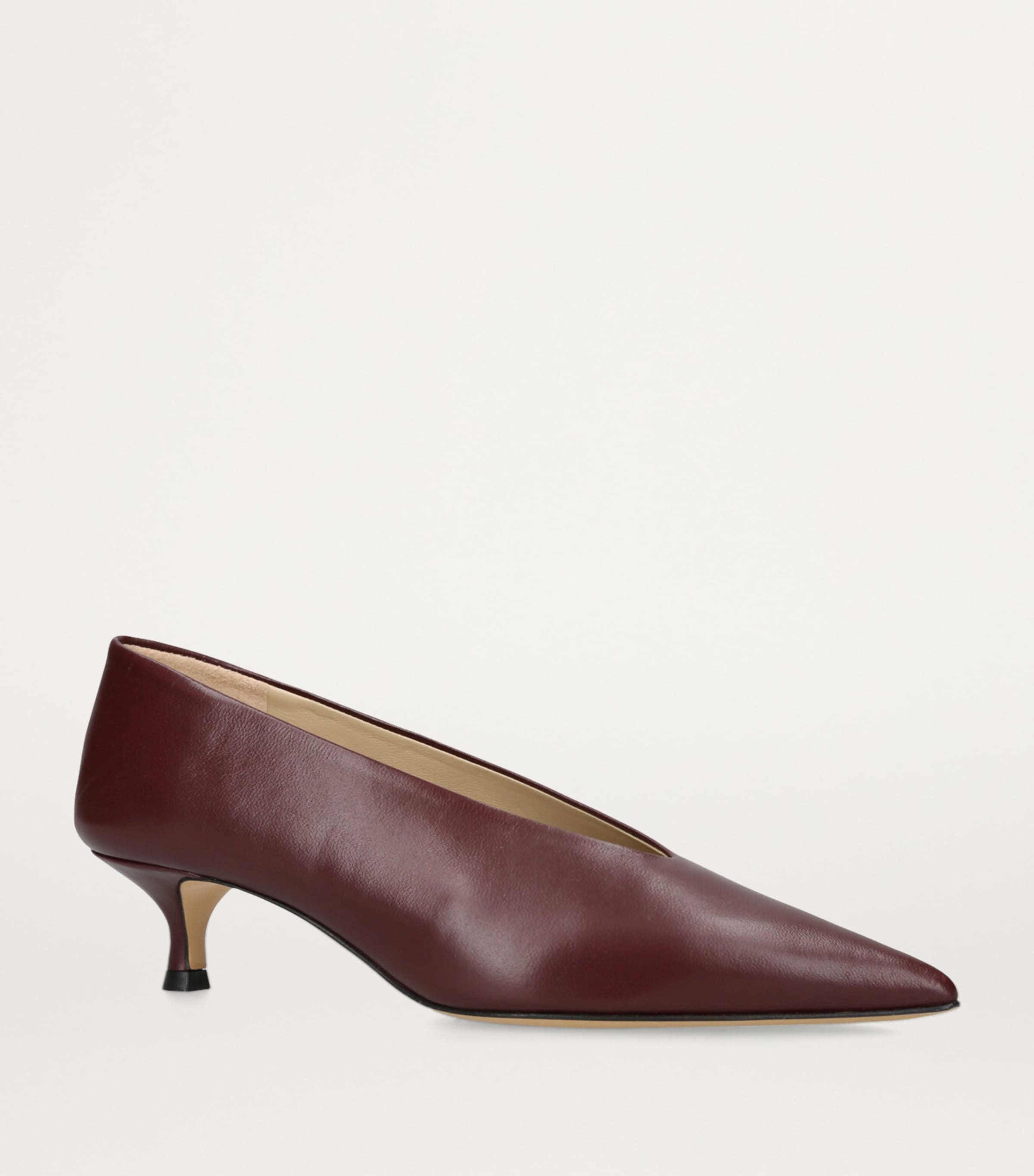 Babouche leather pumps in yellow - Le Monde Beryl | Mytheresa