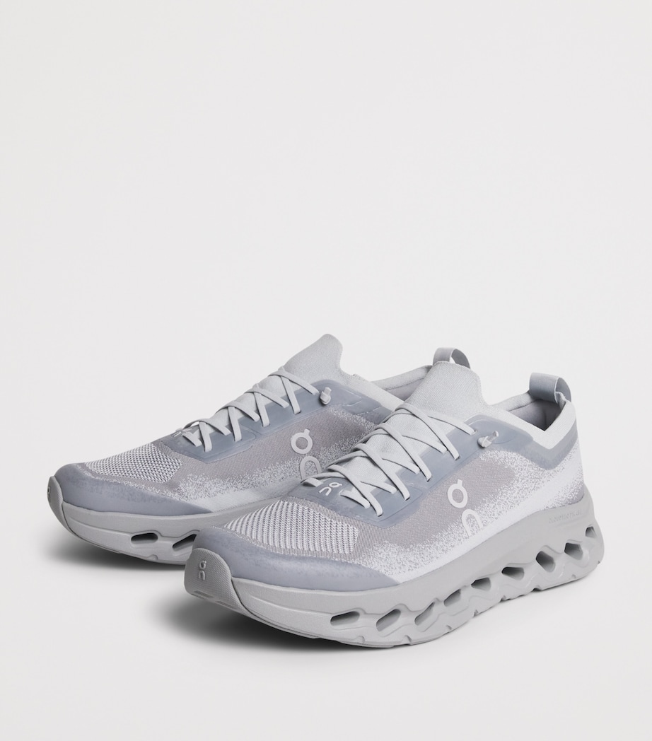 On Mens Cloudtilt Trainers Glacier | Alloy Image 3