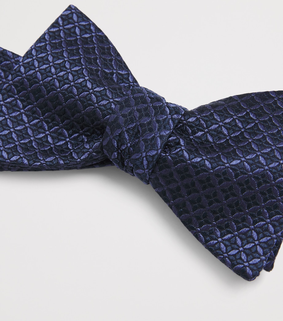 Silk Geometric Pre-Tied Bow Tie 28 NAVY BLUE Image 4