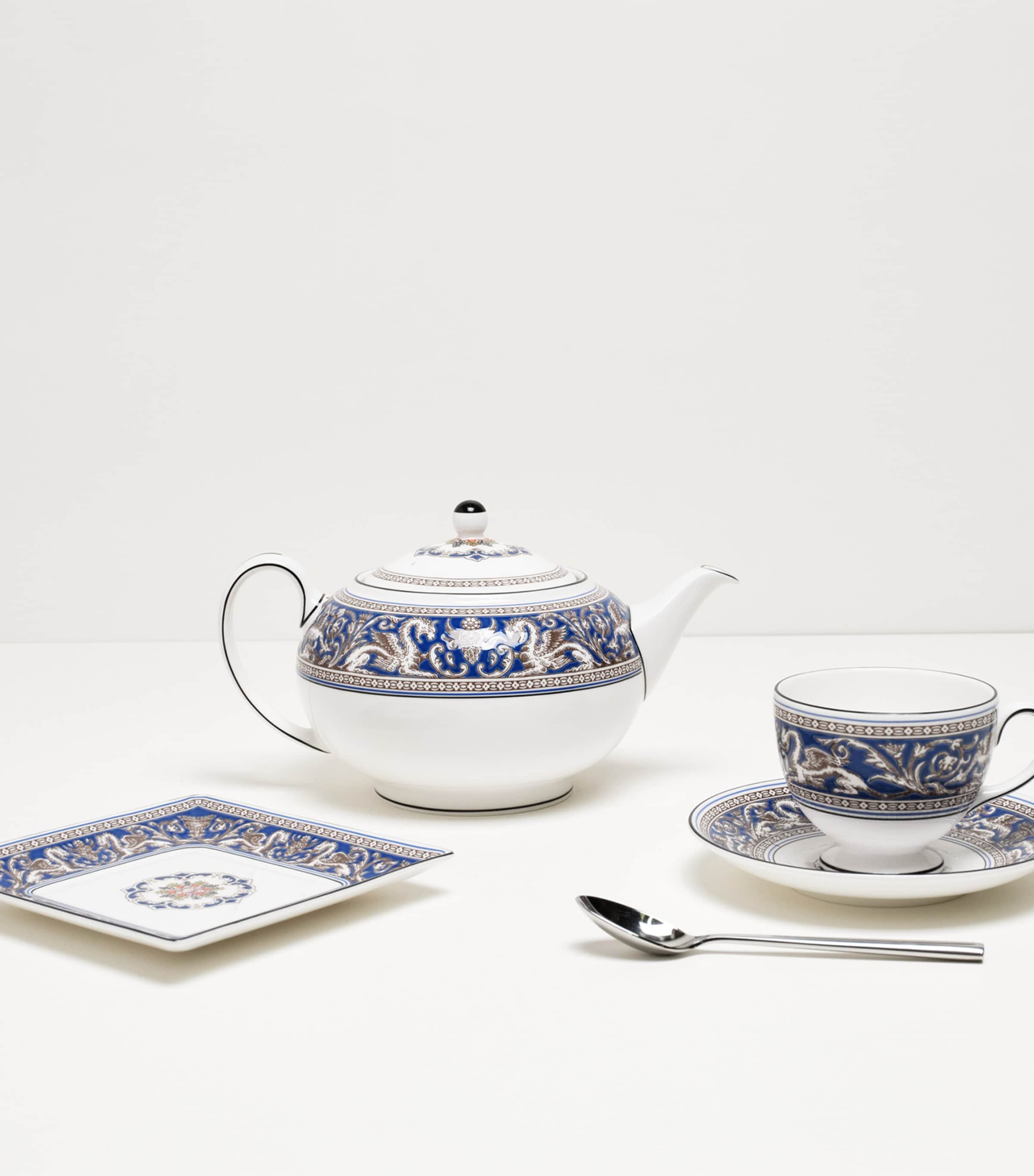 Wedgwood Florentine Marine Teapot (800ml) Blue Image 7