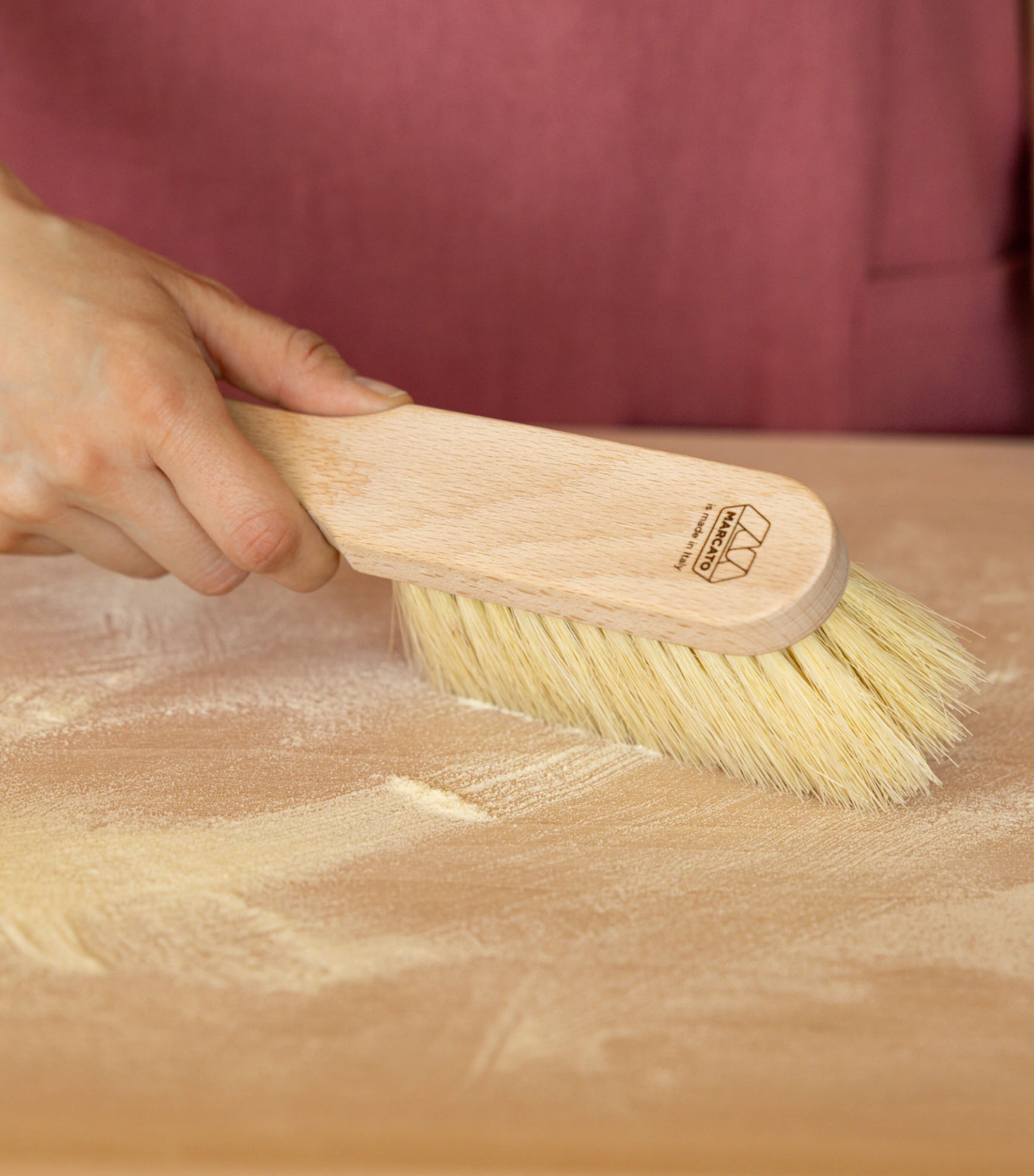 Classic Worktop Brush BEECHWOOD Image 3