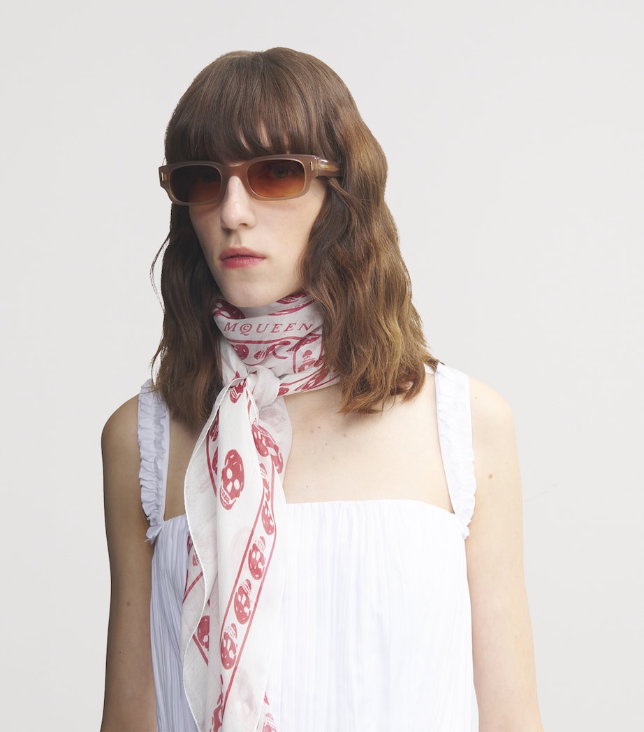 McQueen T-Bar Rivet Panthos Sunglasses Image 4