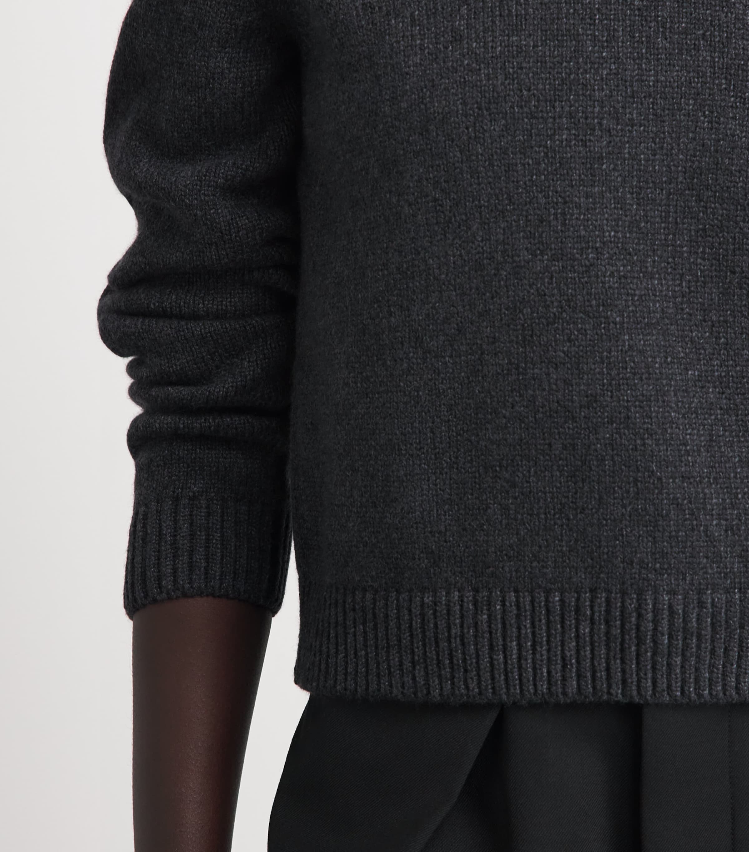 Khaite Womens Cashmere Crew-Neck Leta Sweater Charcoal Image 3