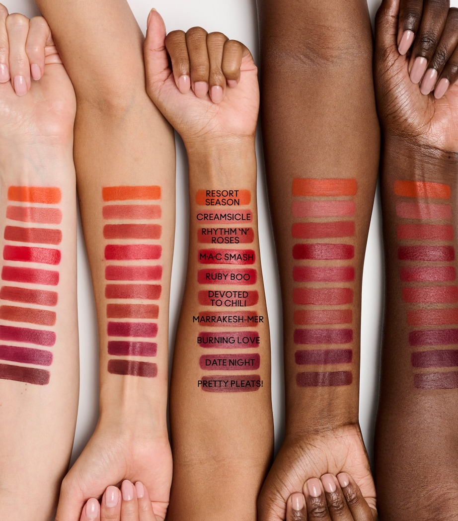 Powder Kiss Lip + Cheek Mousse BURNING LOVE Image 3