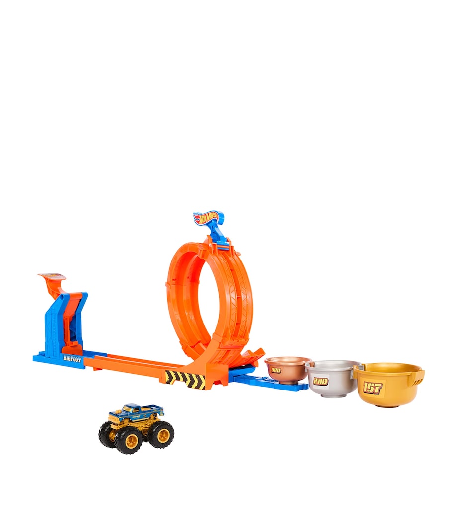 Hot Wheels Monster Trucks Loop-and-Flip Trophy Challenge Set MULTI Image 1
