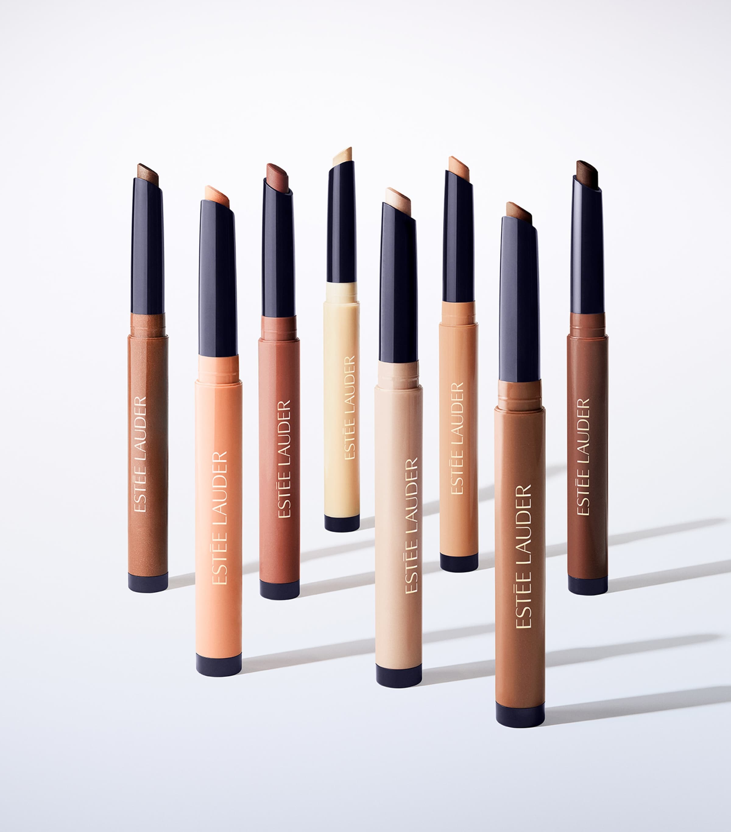 Estée Lauder The Essential Eyeshadow Stick Beige Oatmilk Image 2