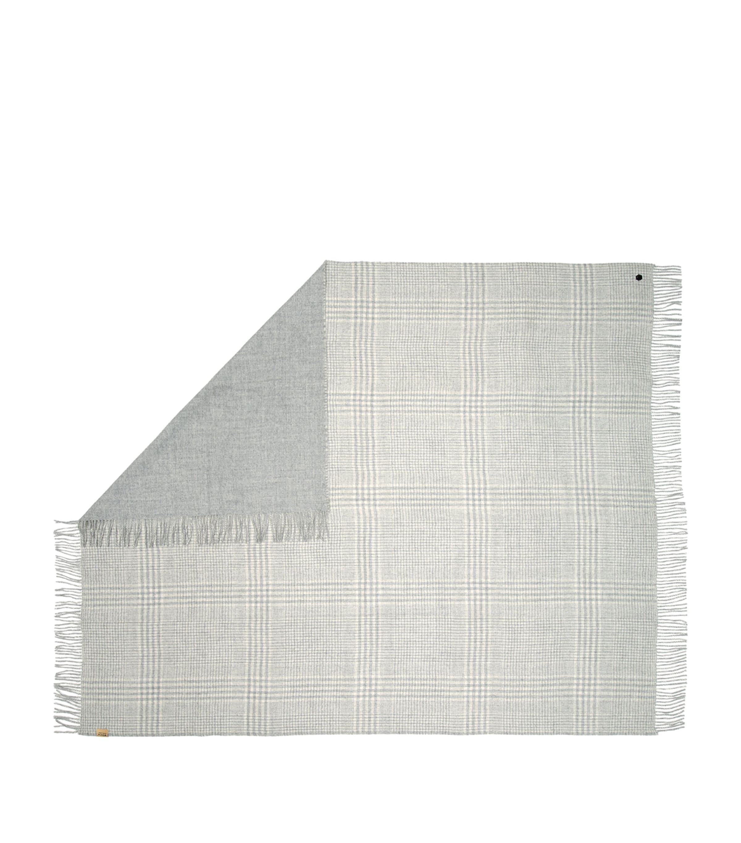 Plaid Matea Throw (200cm x 150 cm) GREY Image 2