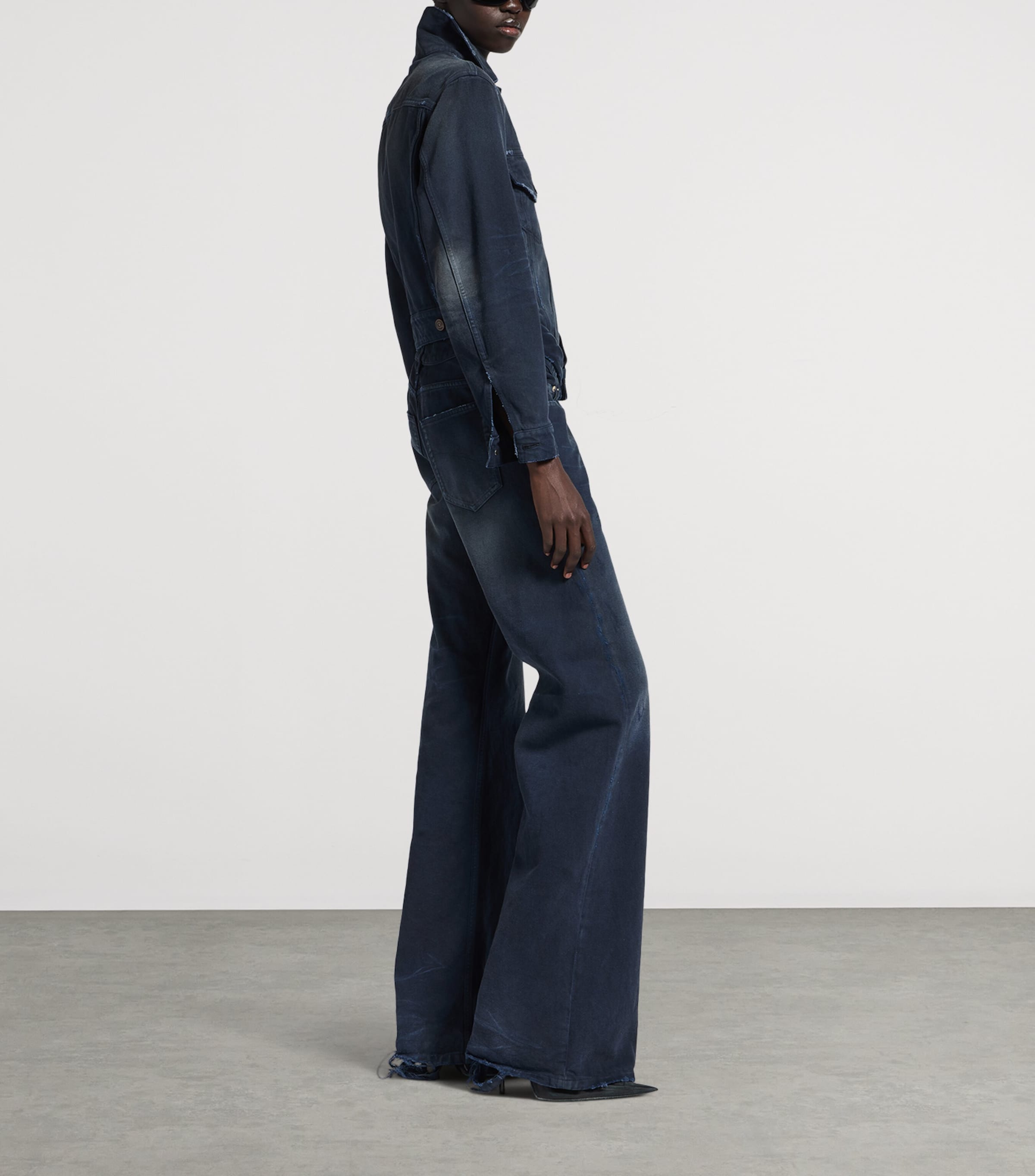 Distressed Curved Waist Jeans 8074 Image 4