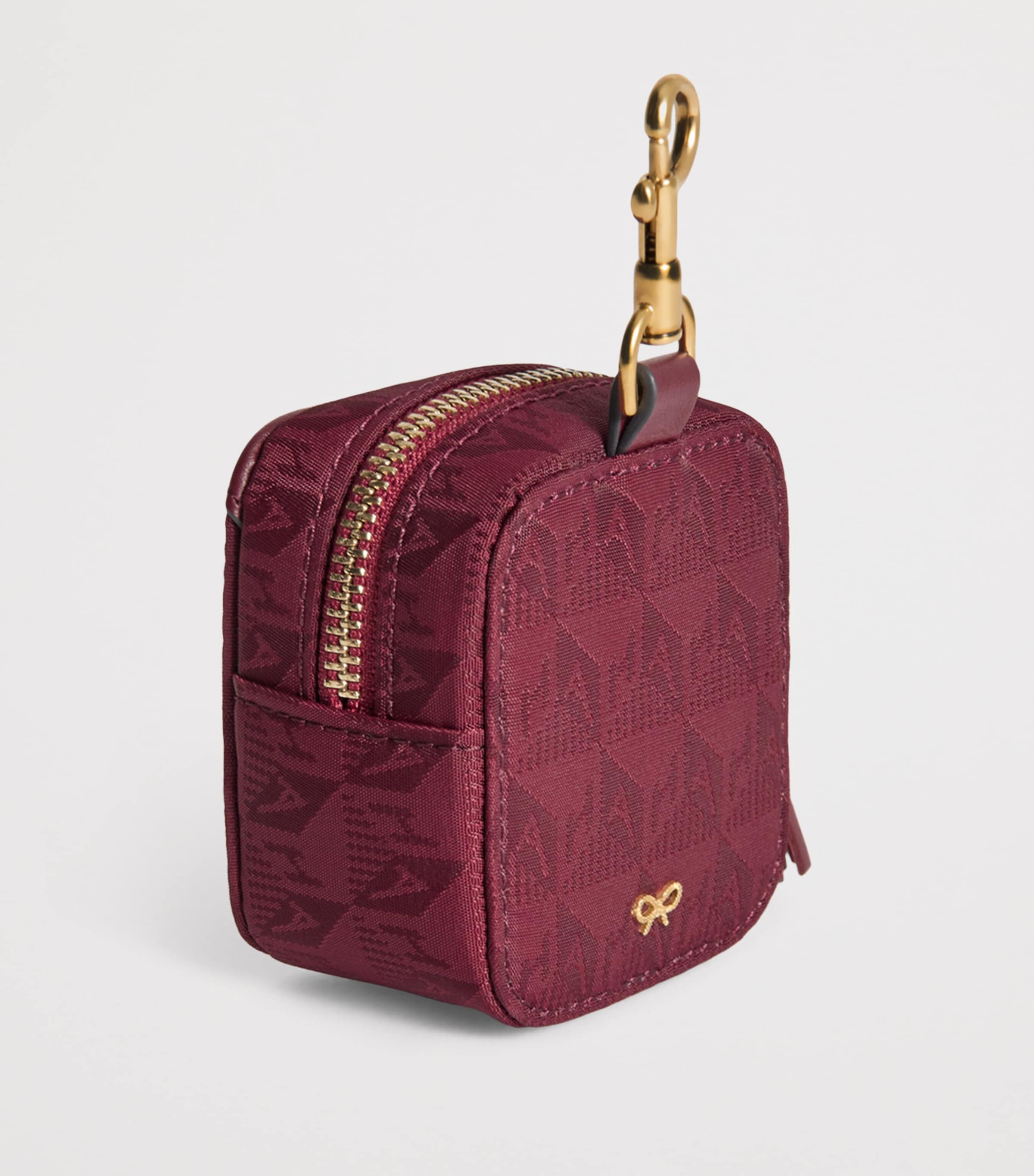 Jacquard Logo Earphones Case MAGENTA Image 3