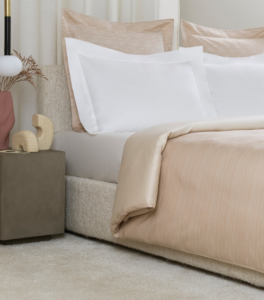 Frette Stardust Jacquard Queen Duvet Cover (240cm x 220cm) Vanilla/misty Image 1