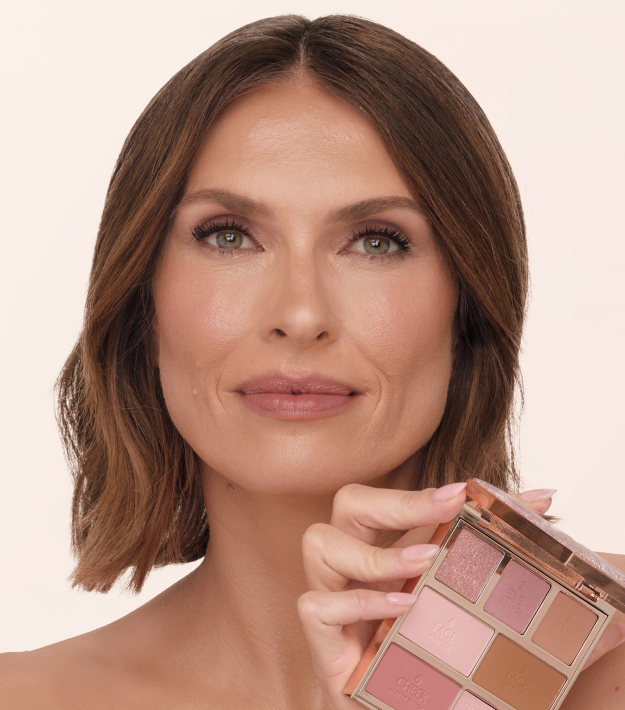 Charlotte Tilbury Hollywood Instant Look In a Palette | Harrods US