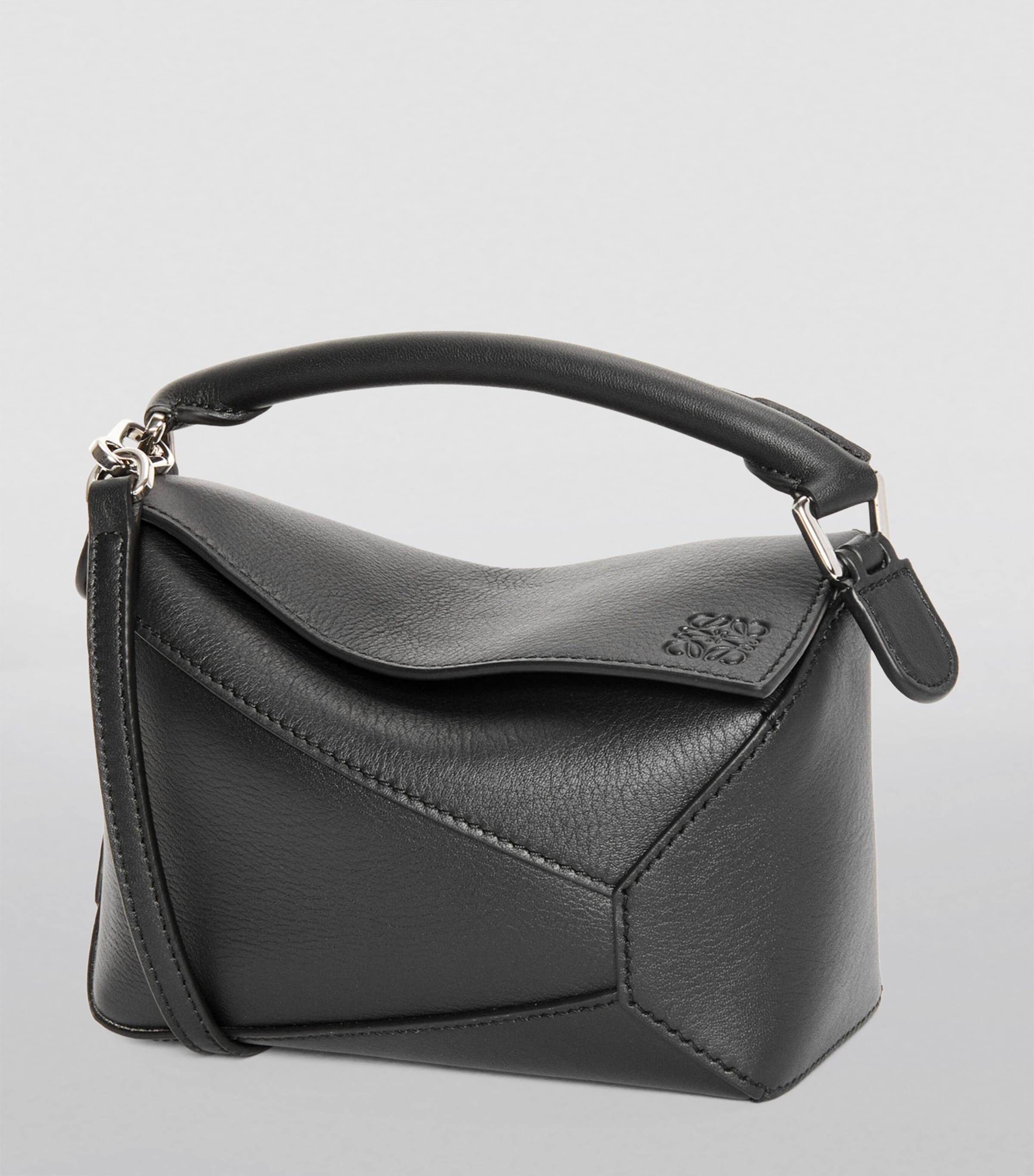 ハンドバッグ LOEWE PUZZLE EDGE MINI HANDBAG IN GRAINY LEATHER Mini Puzzle Edge bag in soft grained calfskin Grey - LOEWE