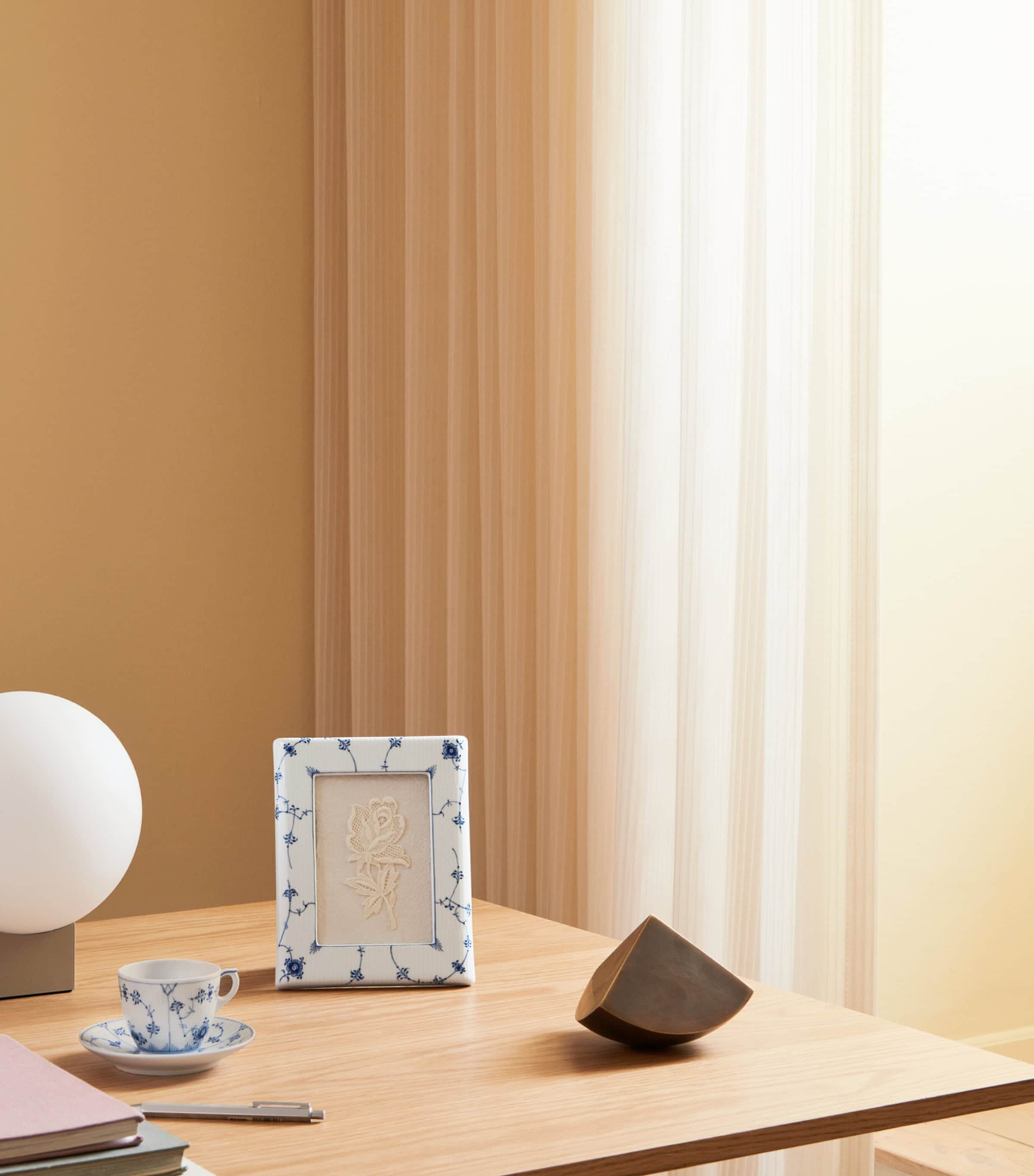 Blue Fluted Plain Photo Frame (4" x 6") BLUE Image 2