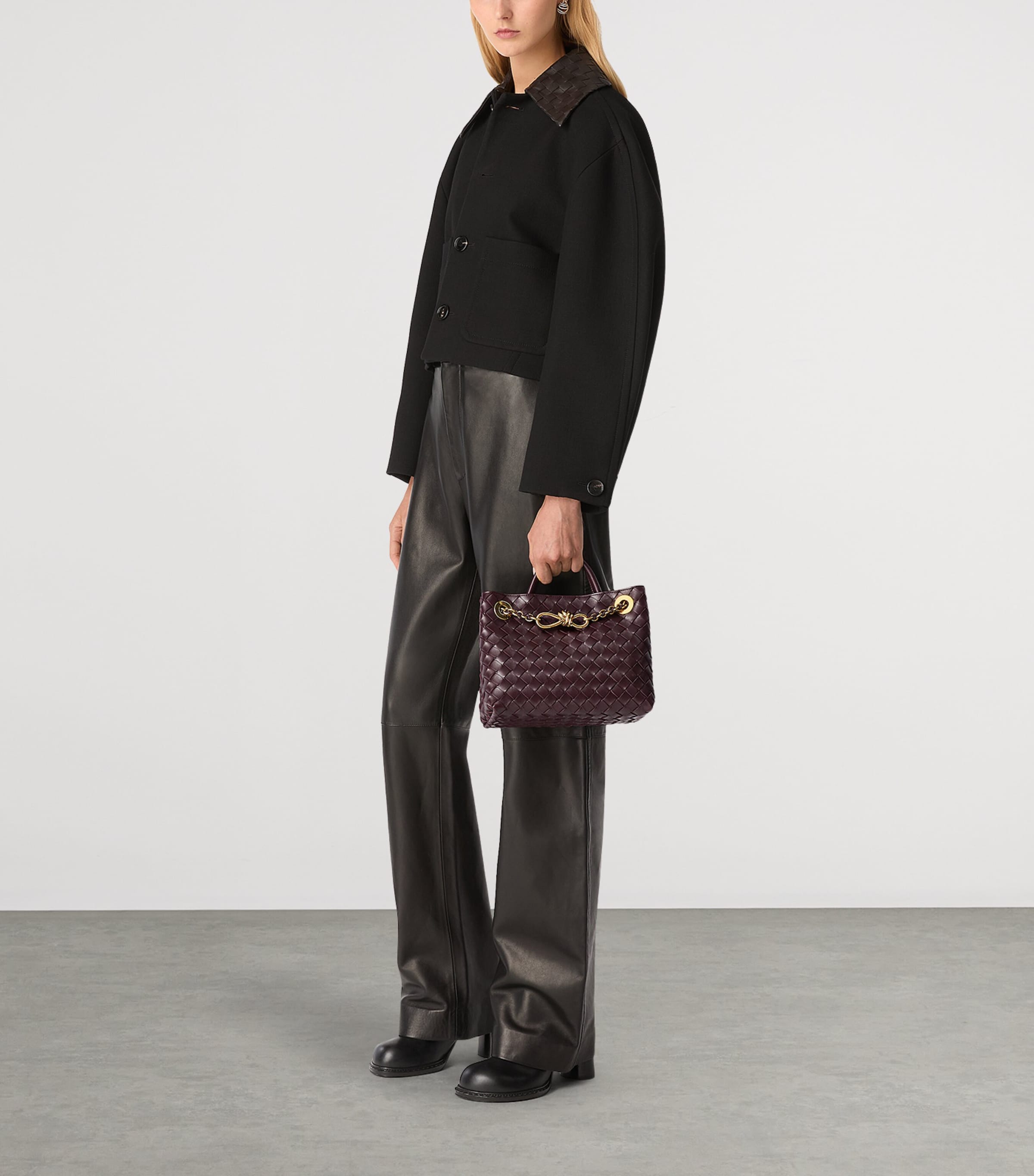 Small Intrecciato Leather Andiamo Top-Handle Bag 2264 Image 7