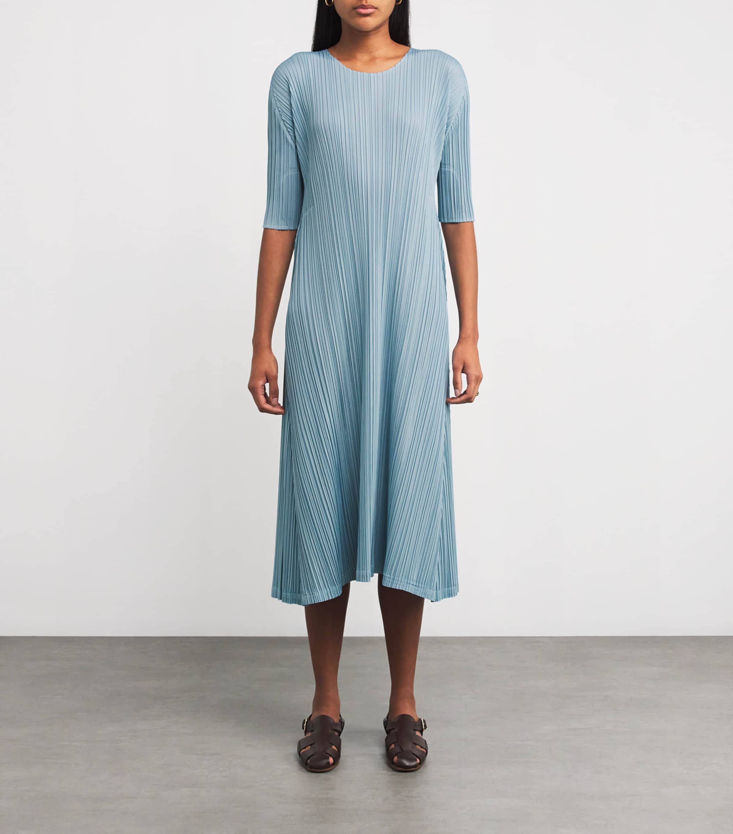 Mellow Pleats Midi Dress 13 Image 3