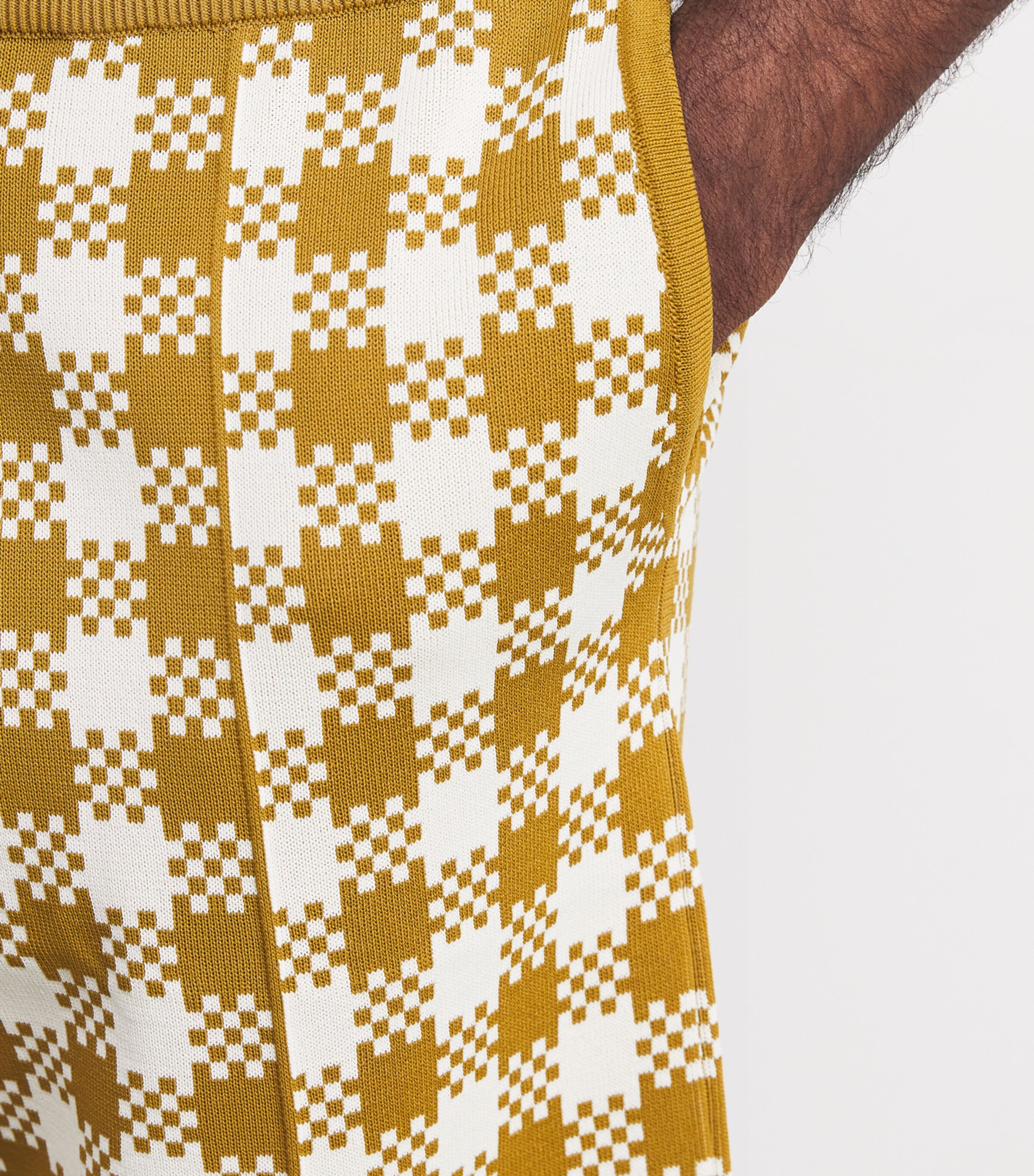 AMI Paris Mens Check Longline Shorts Wht/hvna Image 6