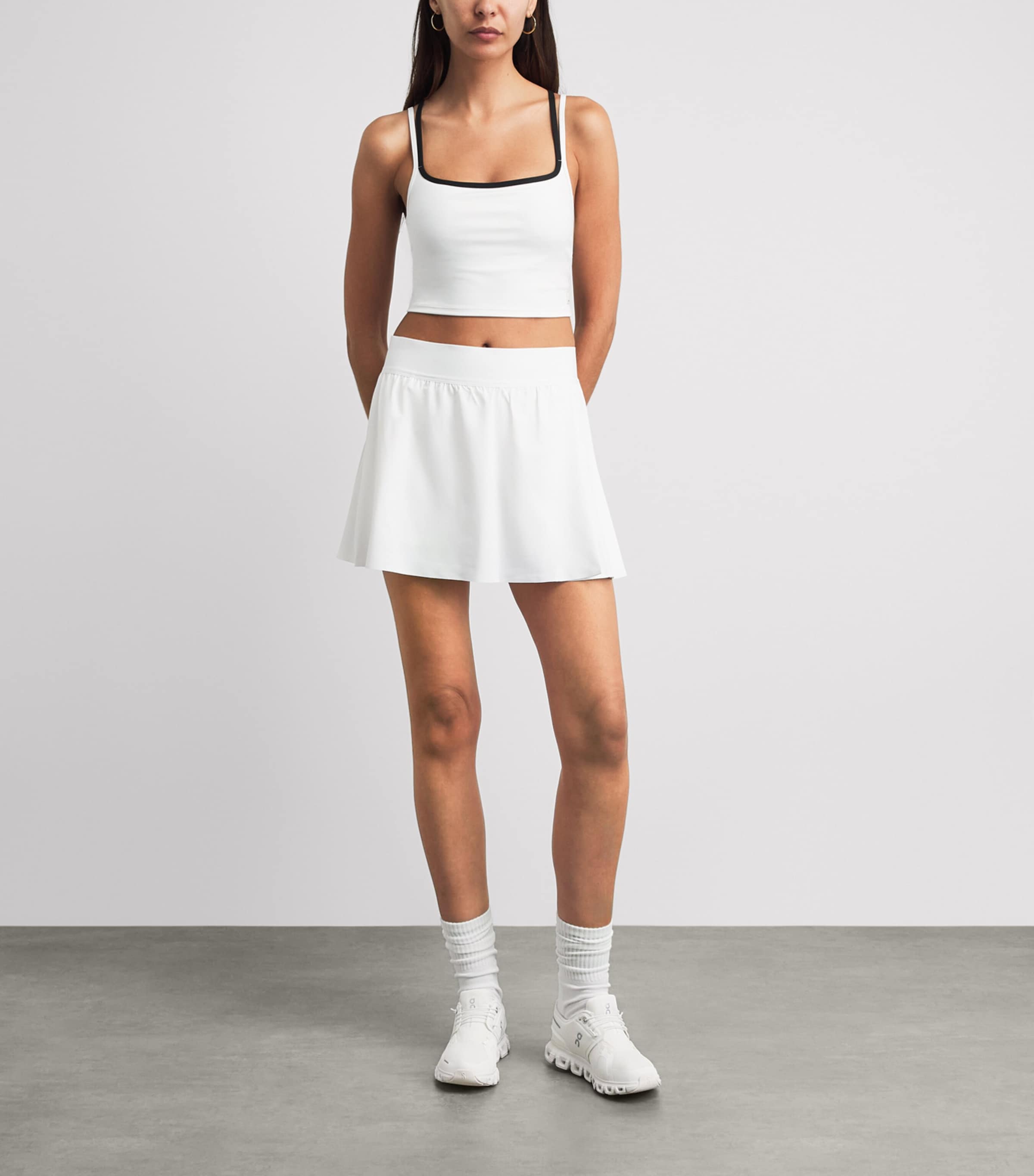 On Womens Cloud 6 Trainers White | White Image 2