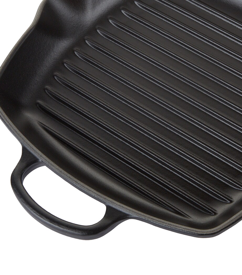 Le Creuset Cast Iron Square Grillit (26cm) Black Image 2