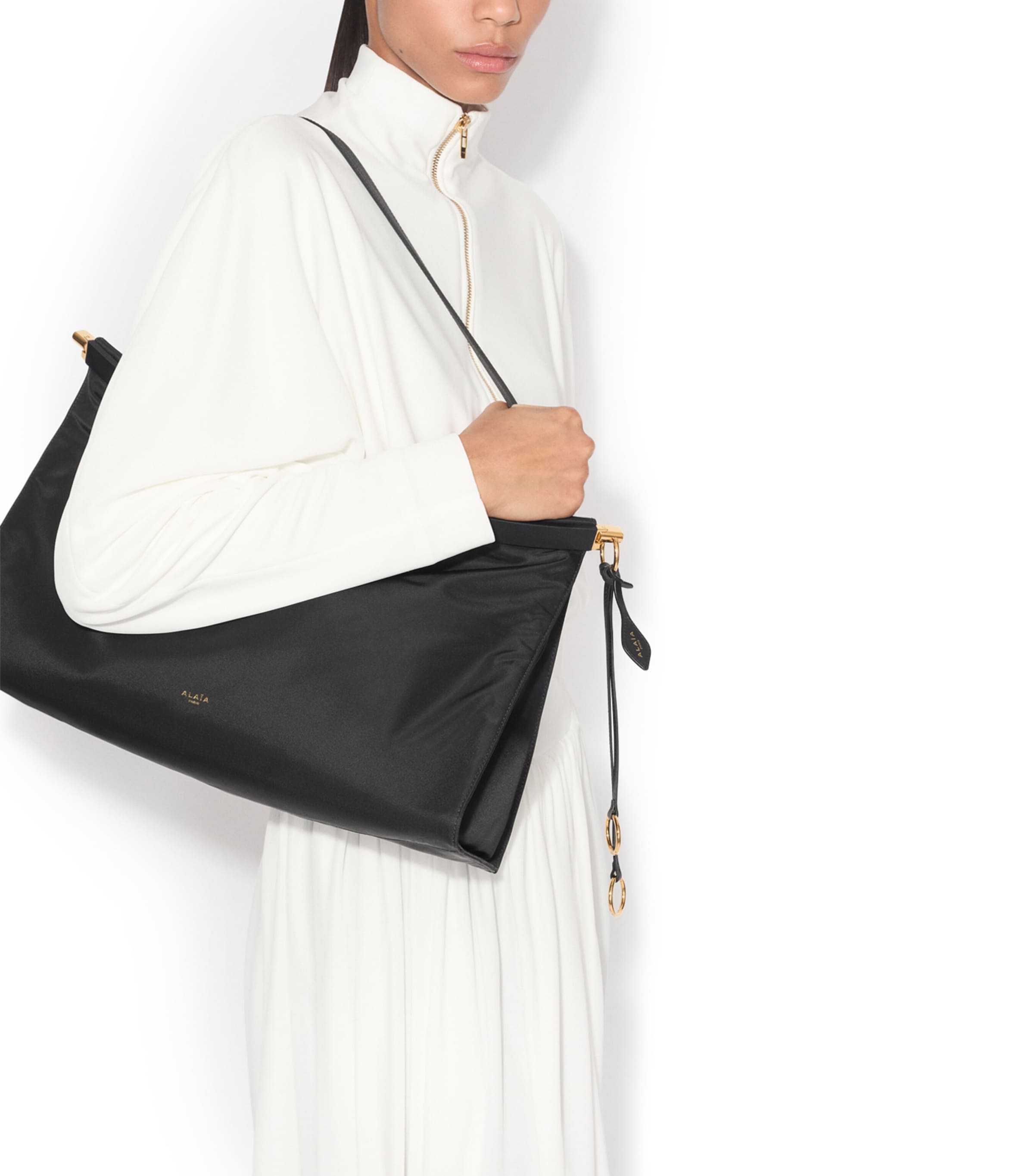 Alaïa Large Le Click East West Shoulder Bag Or Image 3