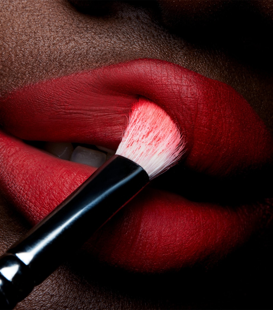 Powder Kiss Lipstick LASTING PASSION Image 5