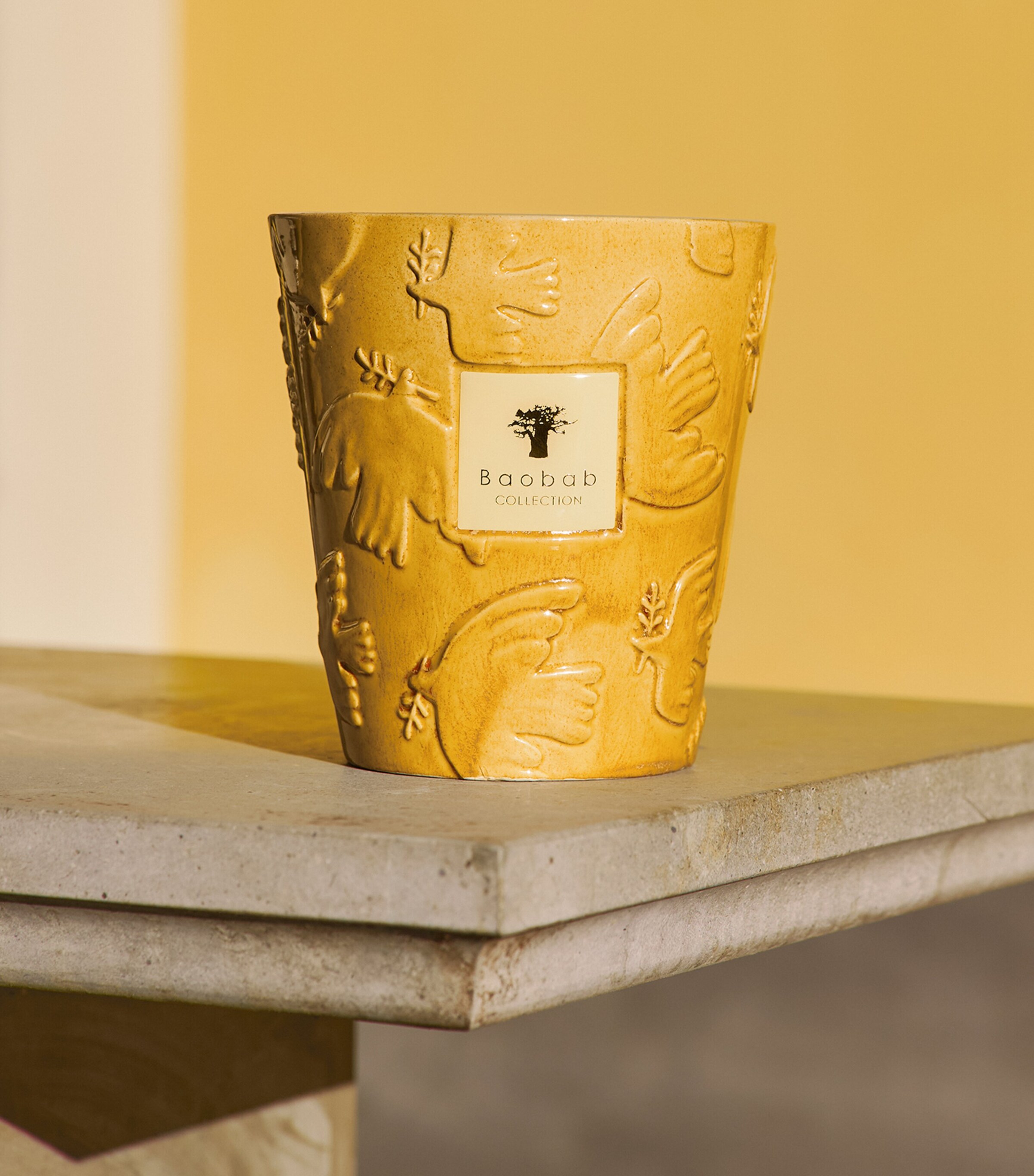 Baobab Collection Dove Scented Candle (3kg) Yellow Image 3