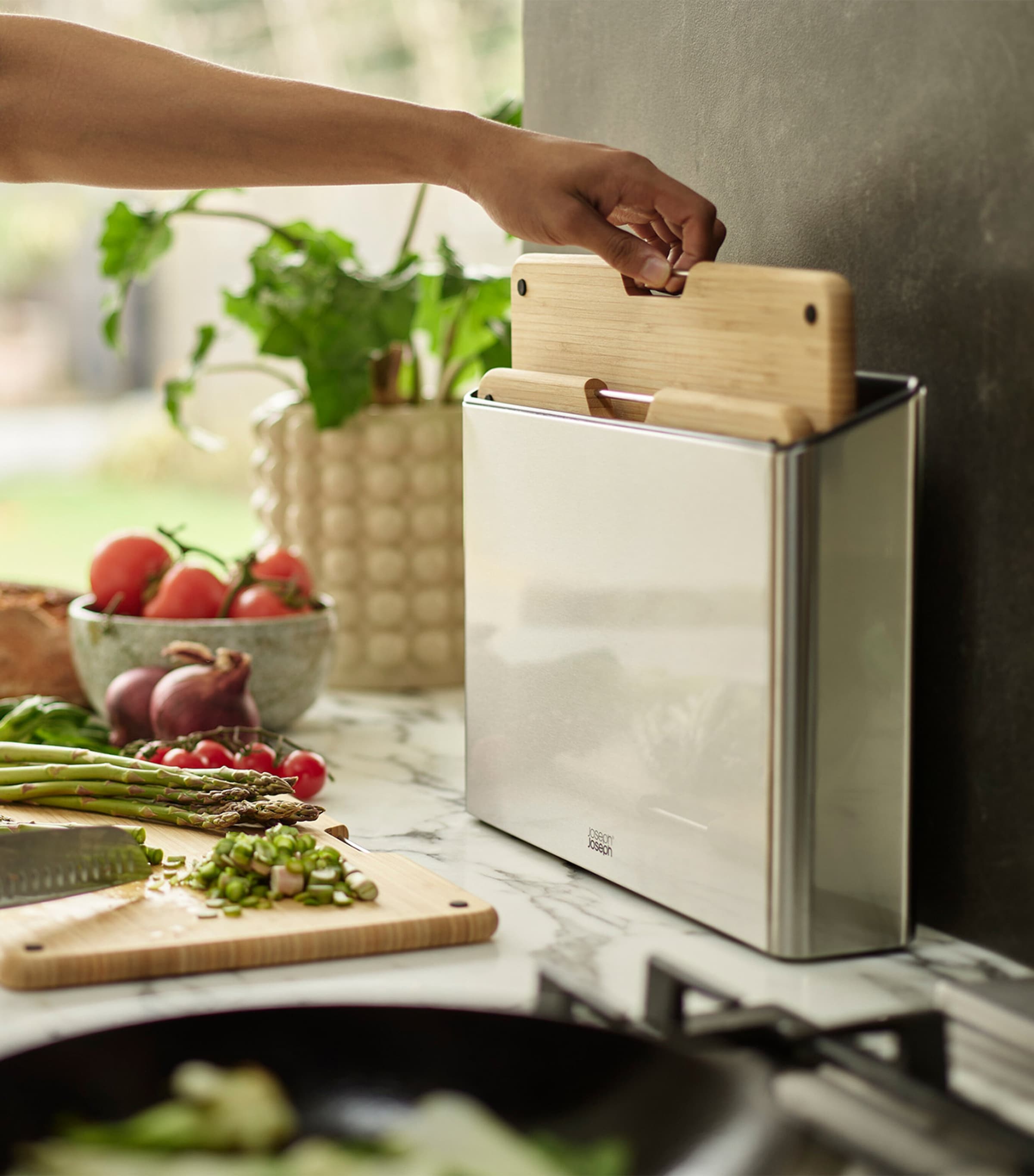 Set of 3 Folio Steel Chopping Boards STAINLESS STEEL Image 4
