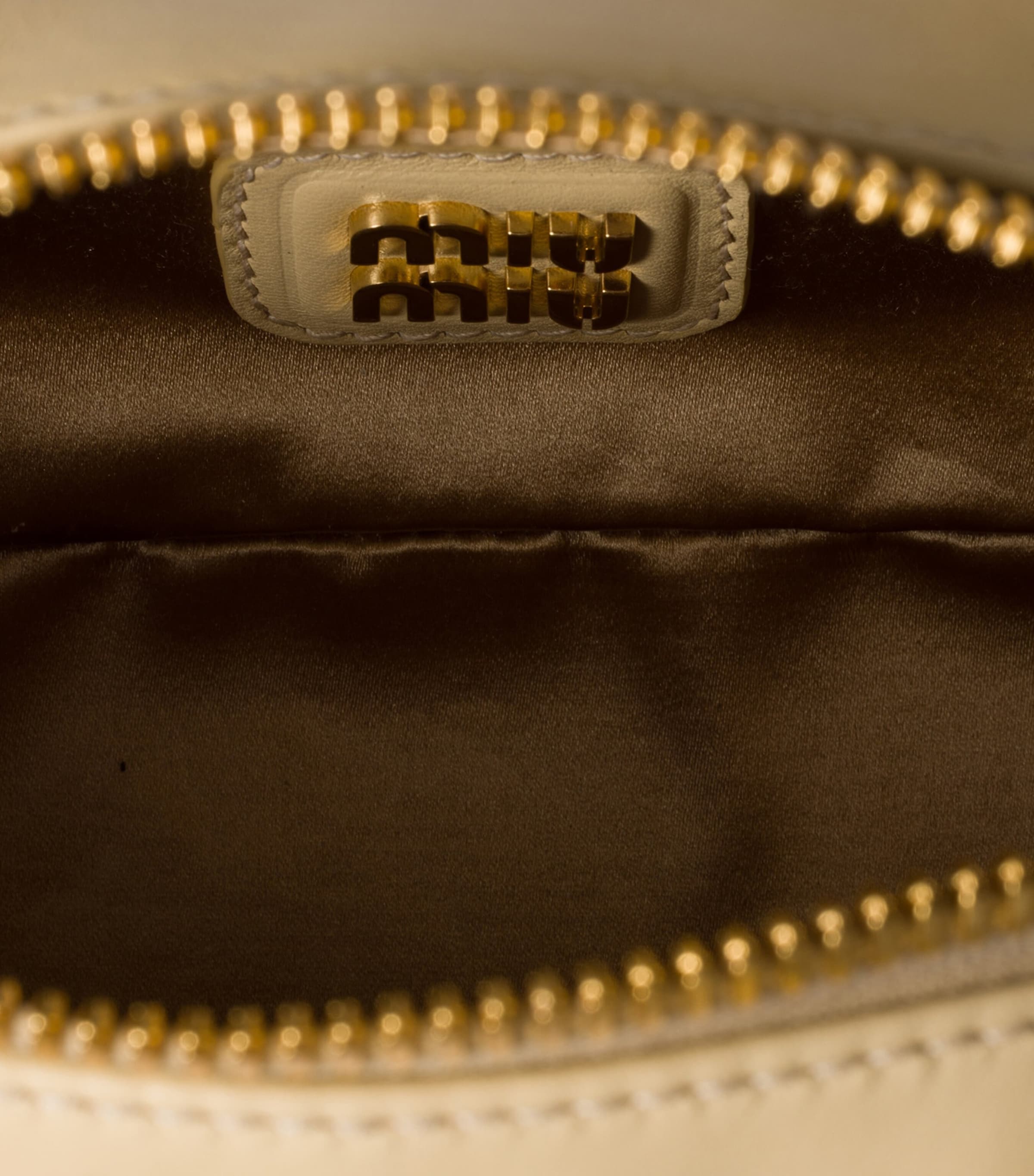 Matelassé Leather Arcadie Top-Handle Bag F0K57 Image 4