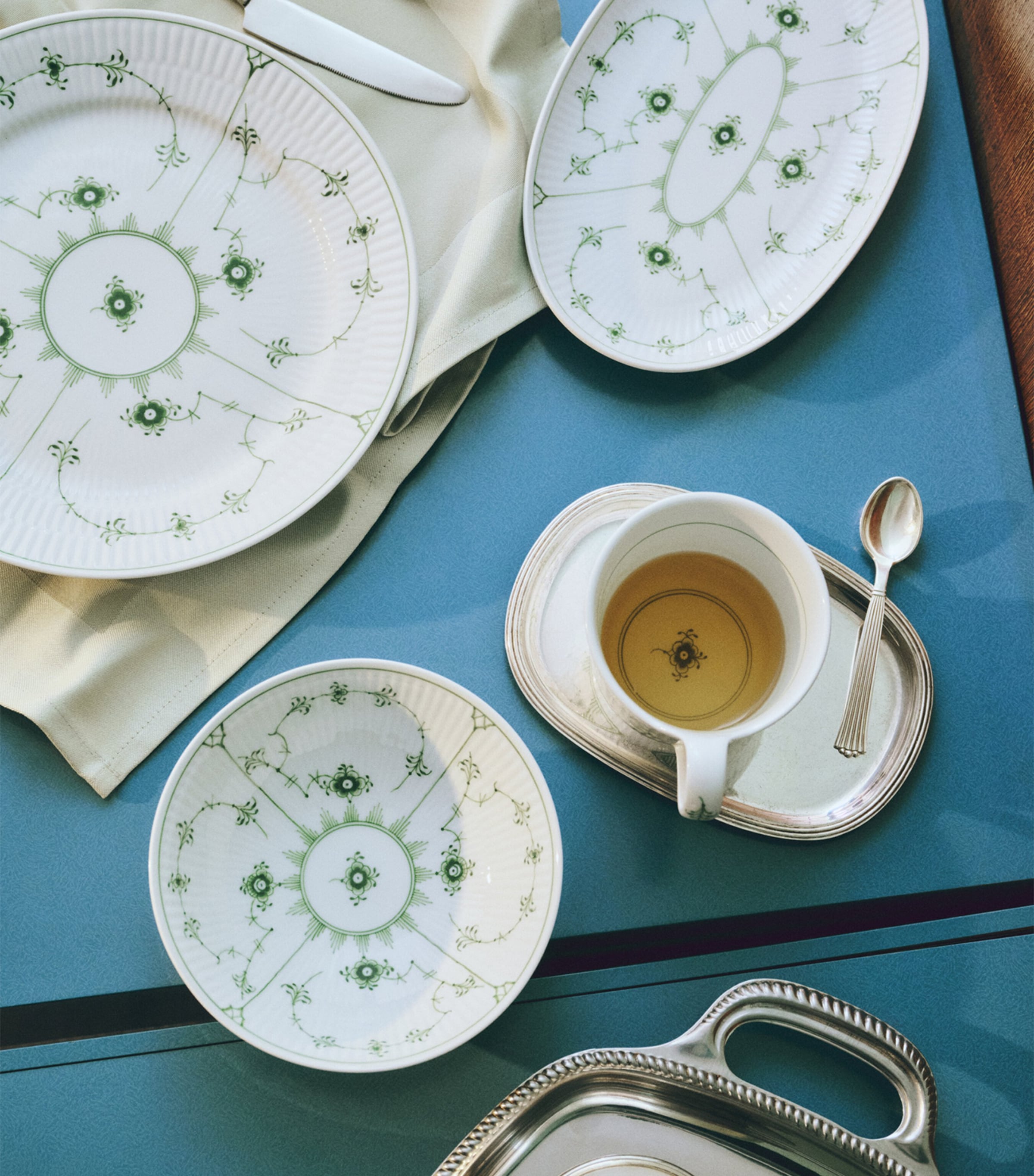 Royal Copenhagen Porcelain Green Fluted Plain Plate (25cm) Green Image 2
