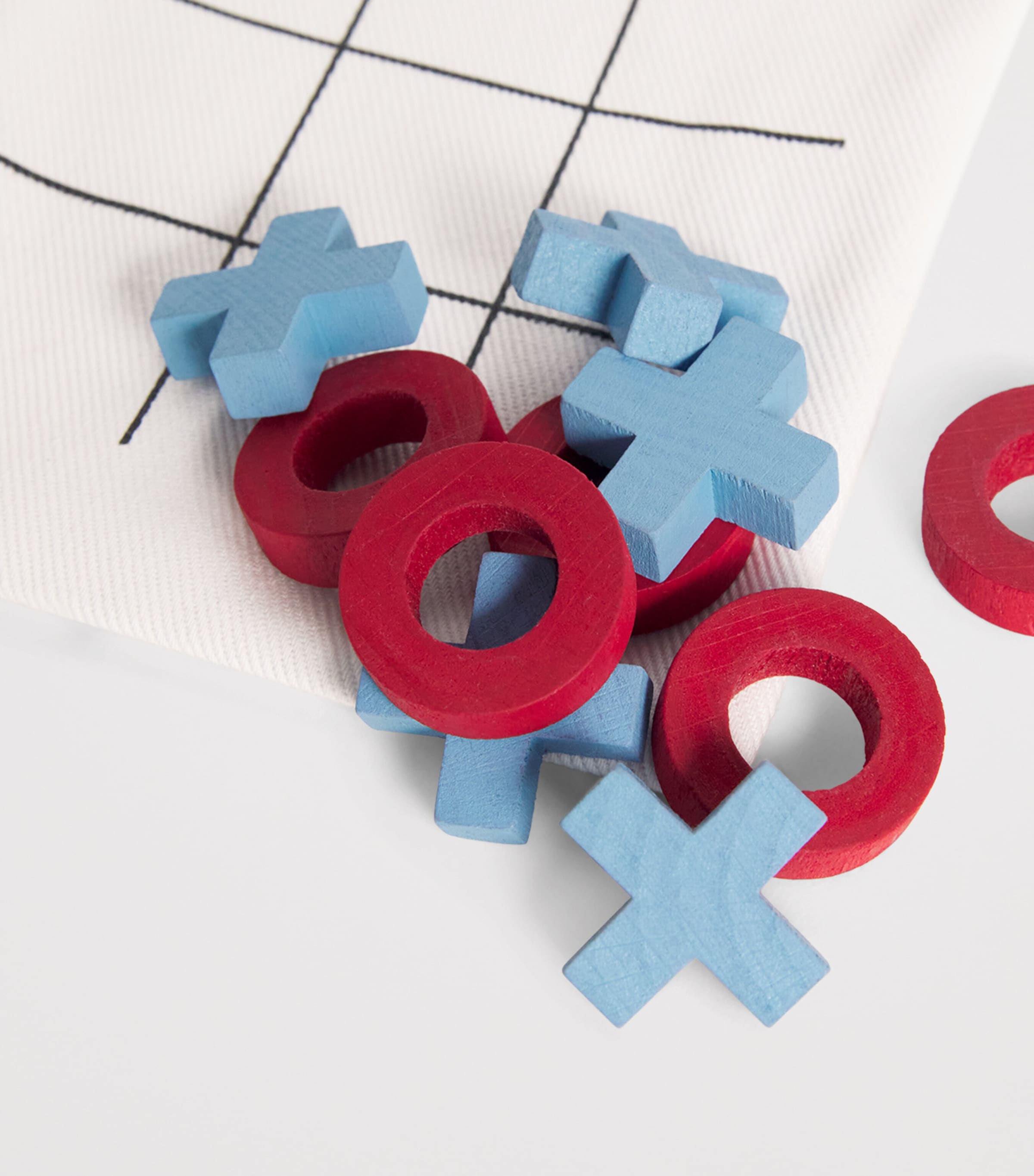 Noughts and Crosses MULTI Image 3