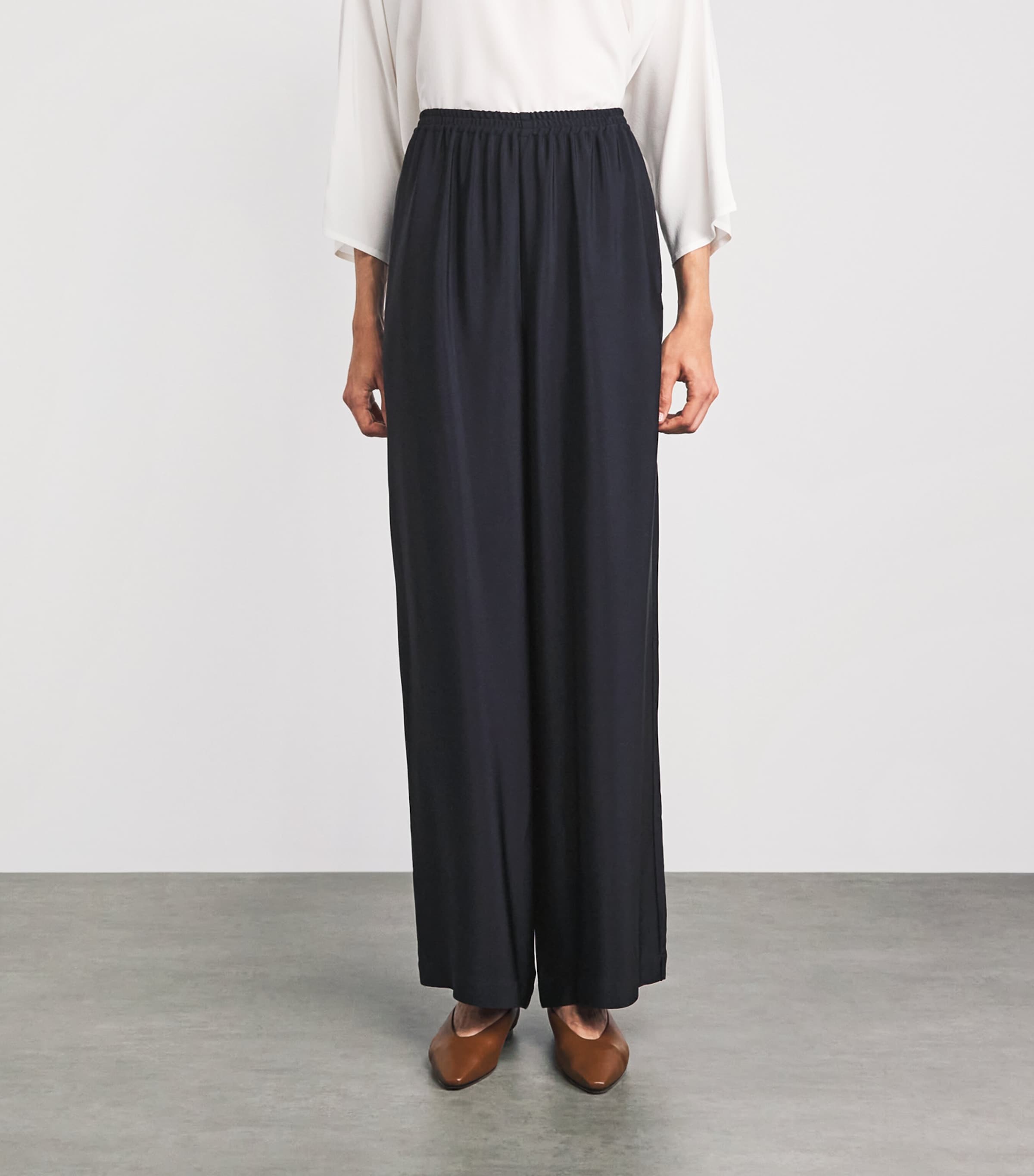 Eskandar Womens Silk Flared Trousers Midnight Image 4