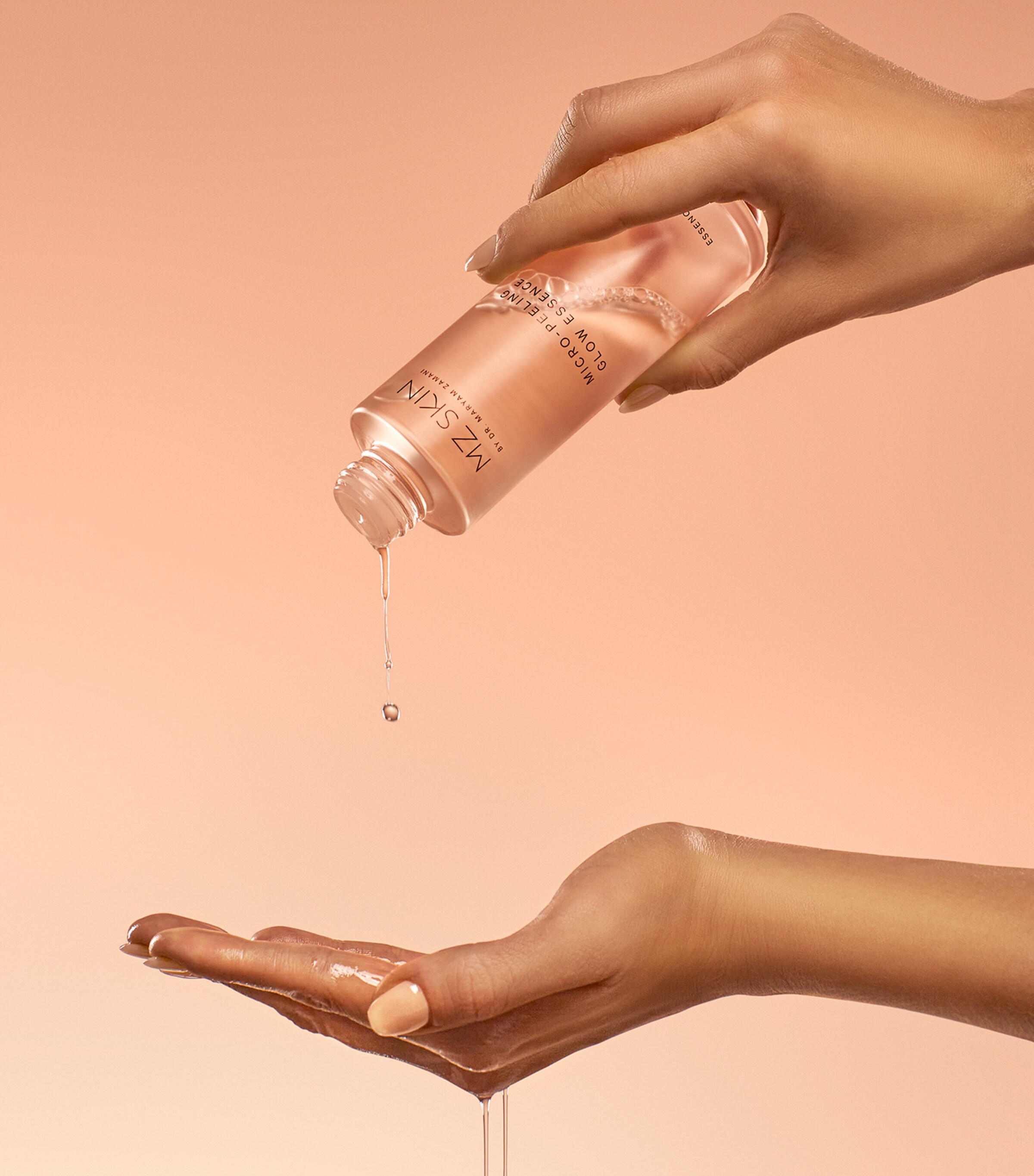 Micro Peeling Glow Essence (100ml) NO COLOUR Image 3