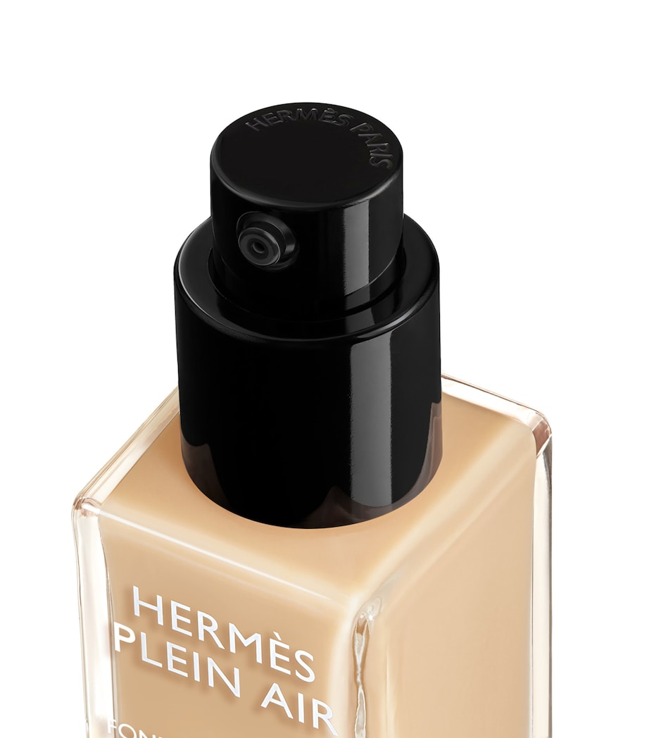 Plein Air Luminous Matte Skincare Foundation SEPIA Image 4