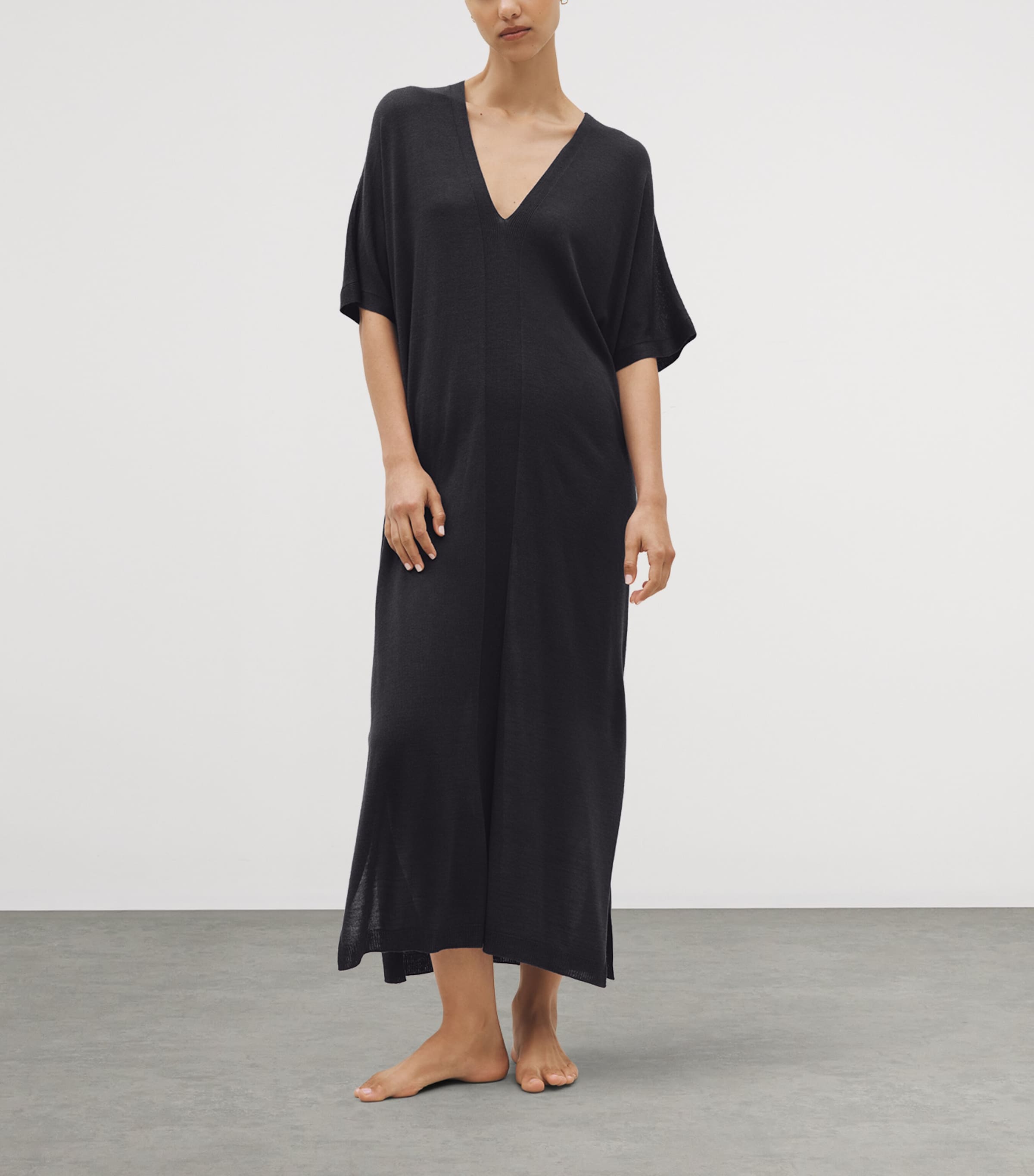 SHLEEP Womens Merino-Silk V-Neck Kaftan Arabian Night Sky Image 2