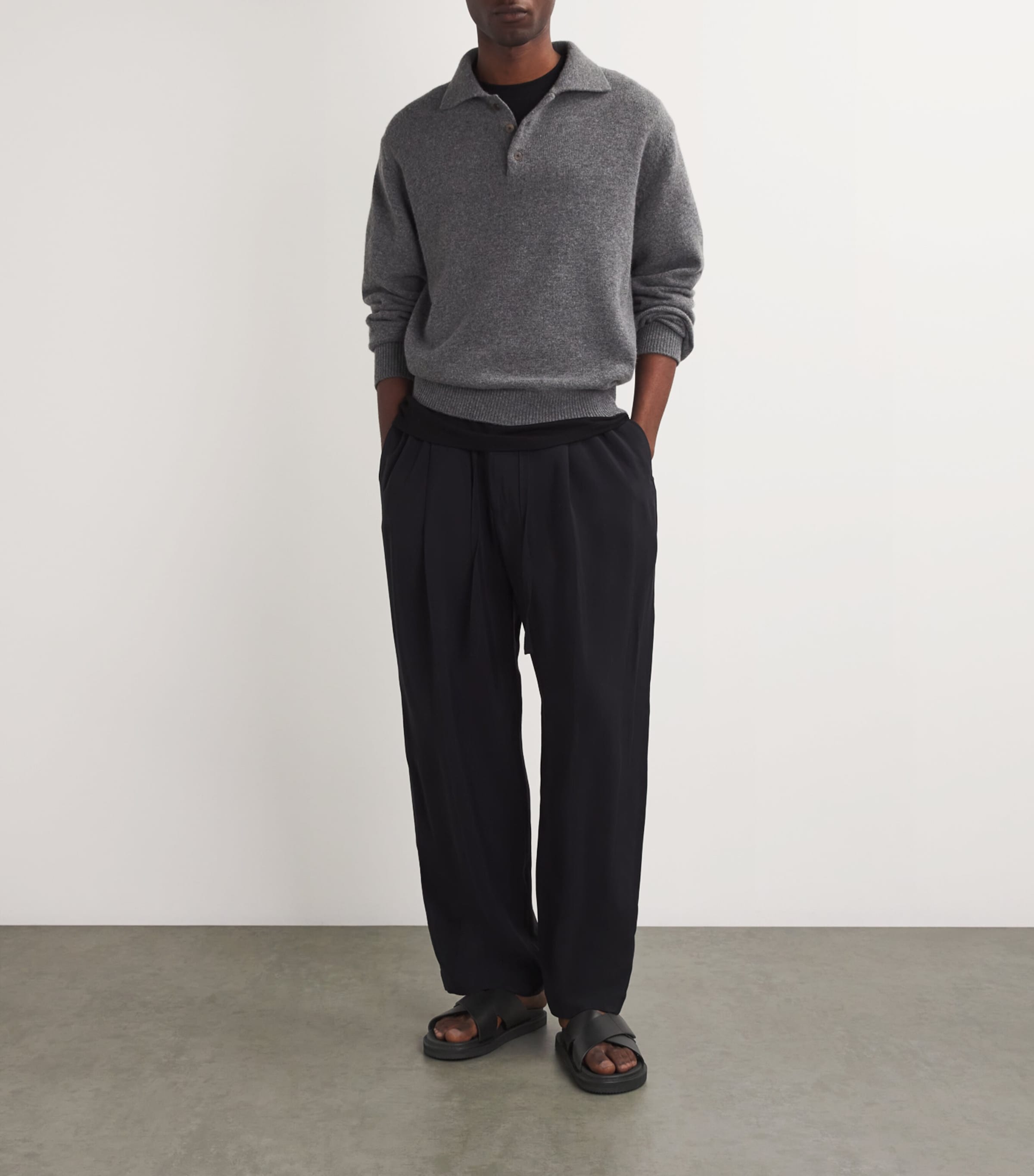 Leather Promenade Cross Sandals BLACK Image 6