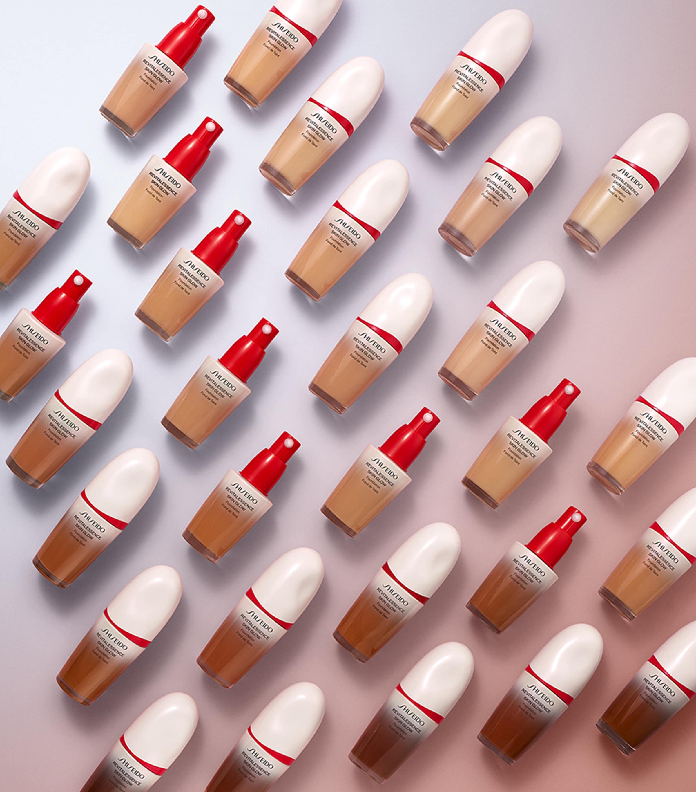 Revitalessence Skin Glow Foundation SPF 30 320 PINE Image 8