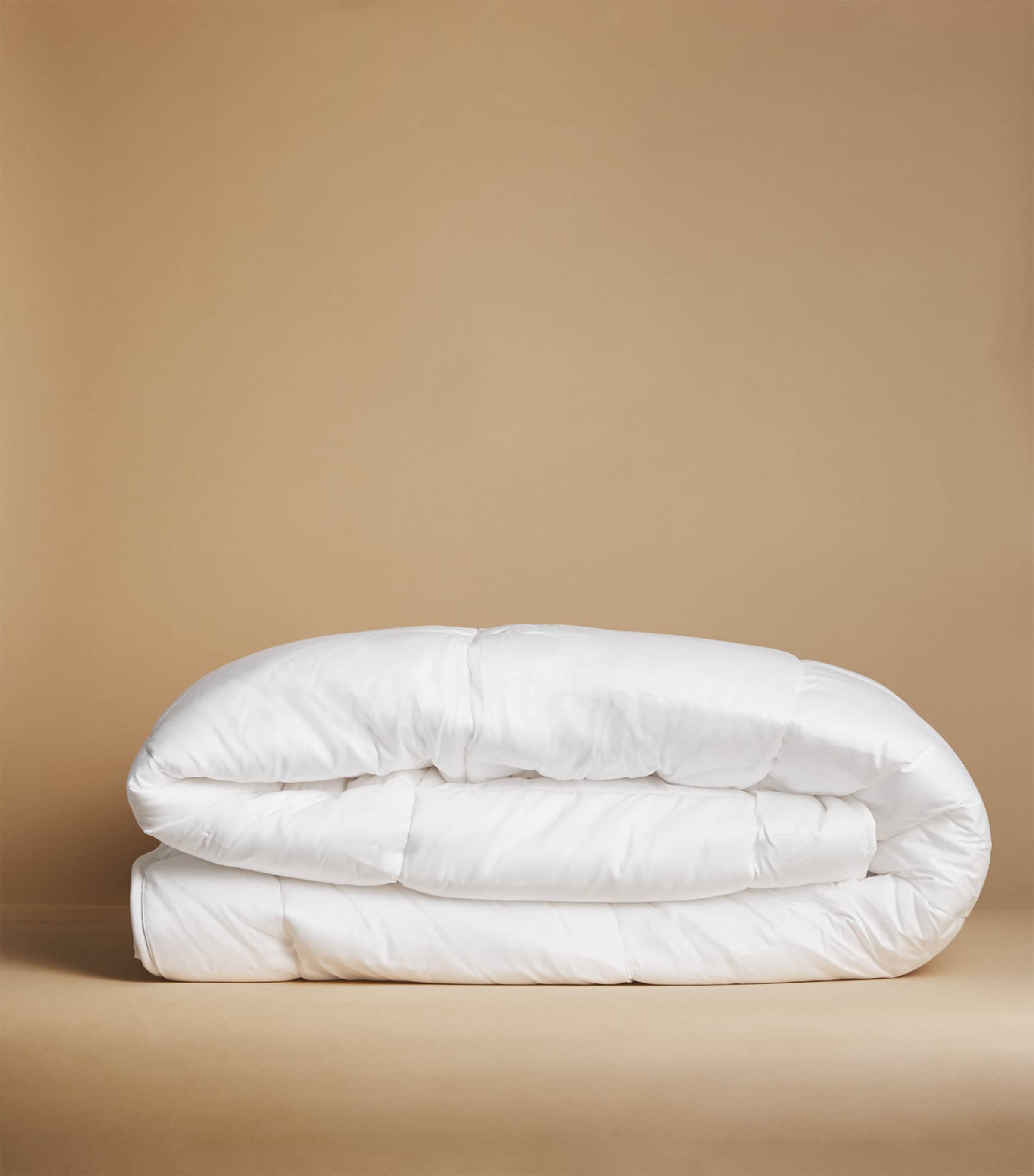 Pure Nature King All-Year Duvet (9 Tog) WHITE Image 1