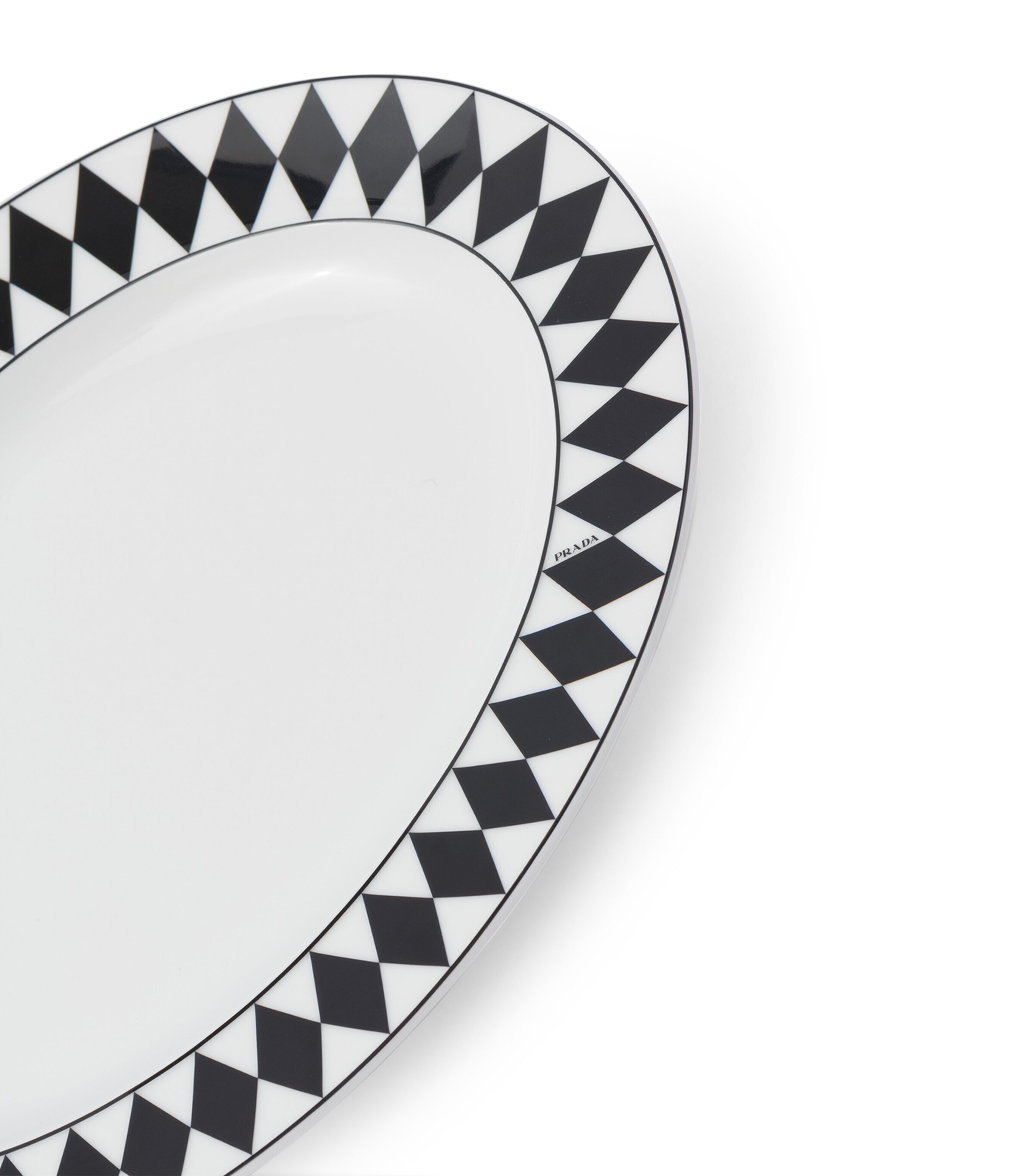 Chequerboard Serving Plate (28cm) F0E5W Image 4