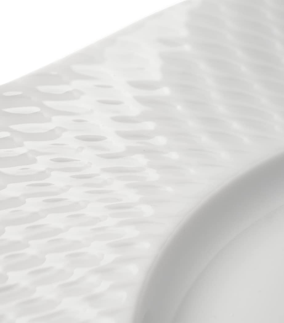 Porcelain Waves Relief Charger Plate (33cm) WHITE Image 5