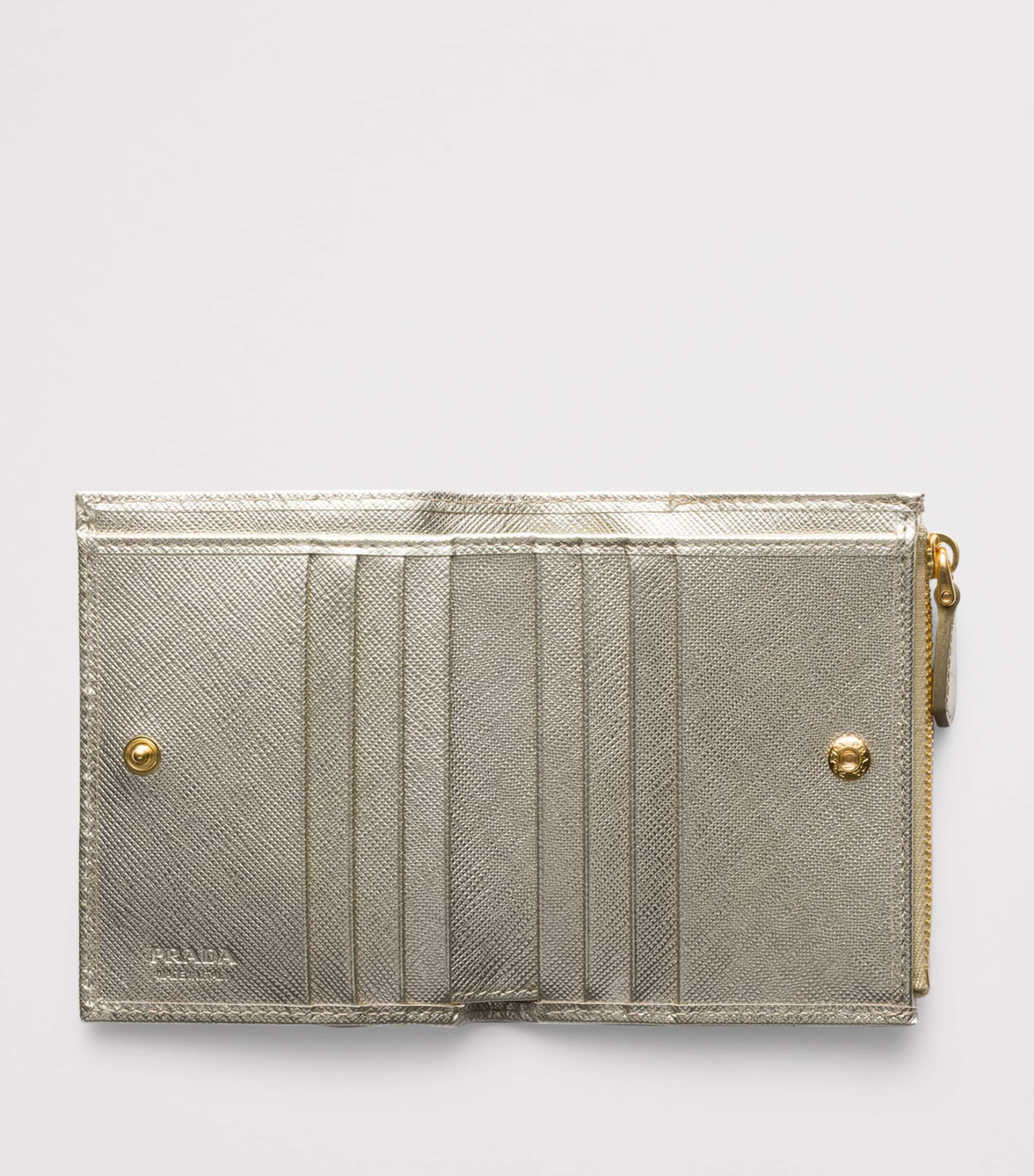 Small Saffiano Triangle Wallet F0846 Image 2