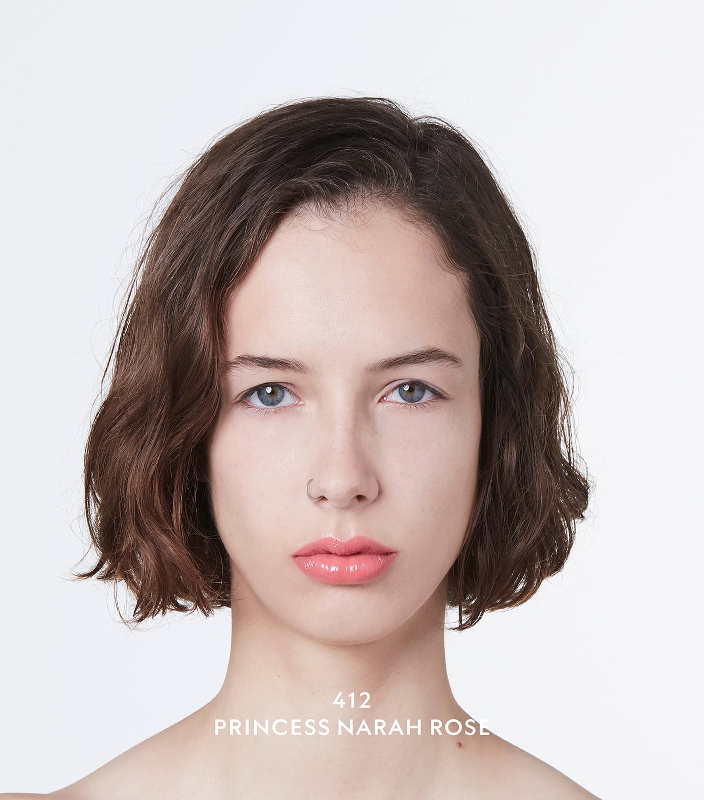 Gucci’s Rouge de Beauté Brillant Glow & Care Lip Colour 412 Image 5