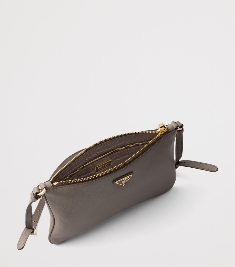 Leather Triangle Pouch F0572 Image 3